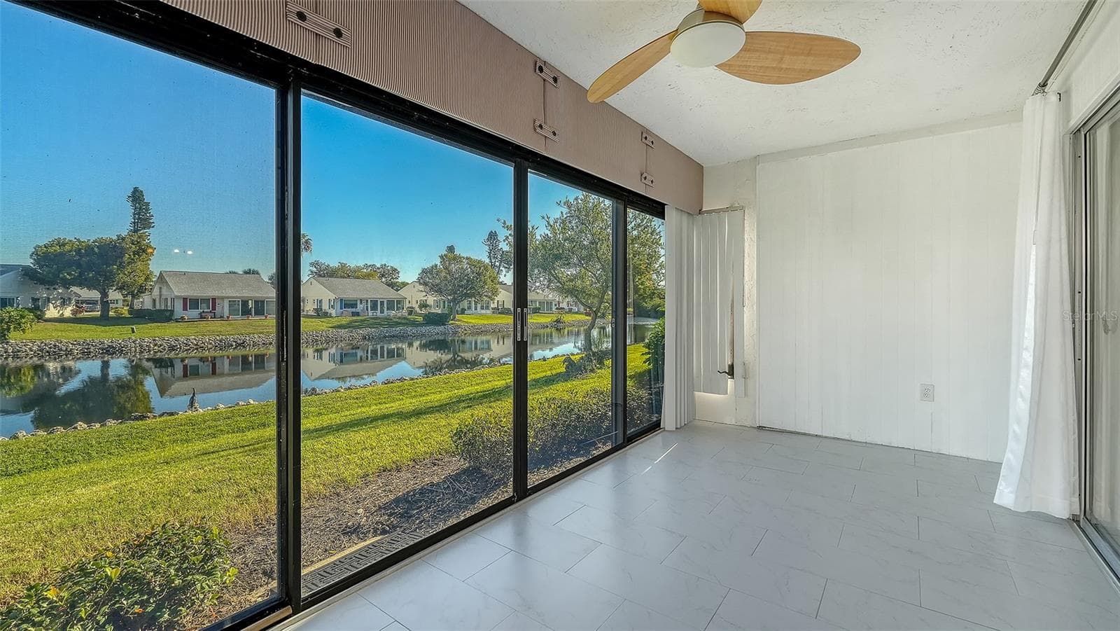 Condominium at 4868 INDEPENDENCE DR, BRADENTON, photo 9 of 72