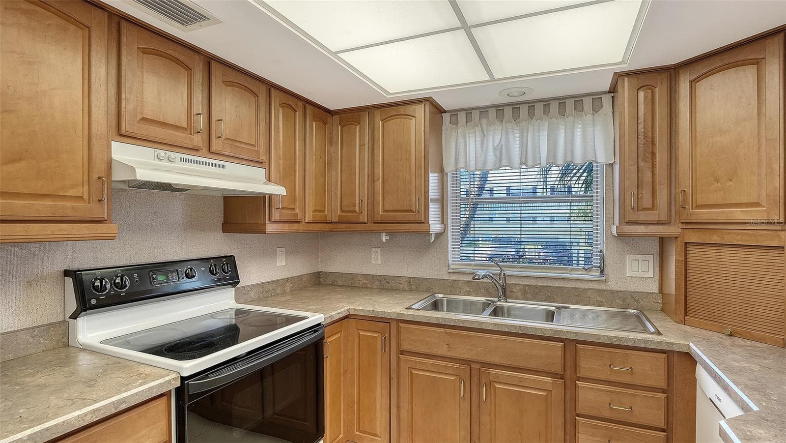 Condominium at 4868 INDEPENDENCE DR, BRADENTON, photo 15 of 72