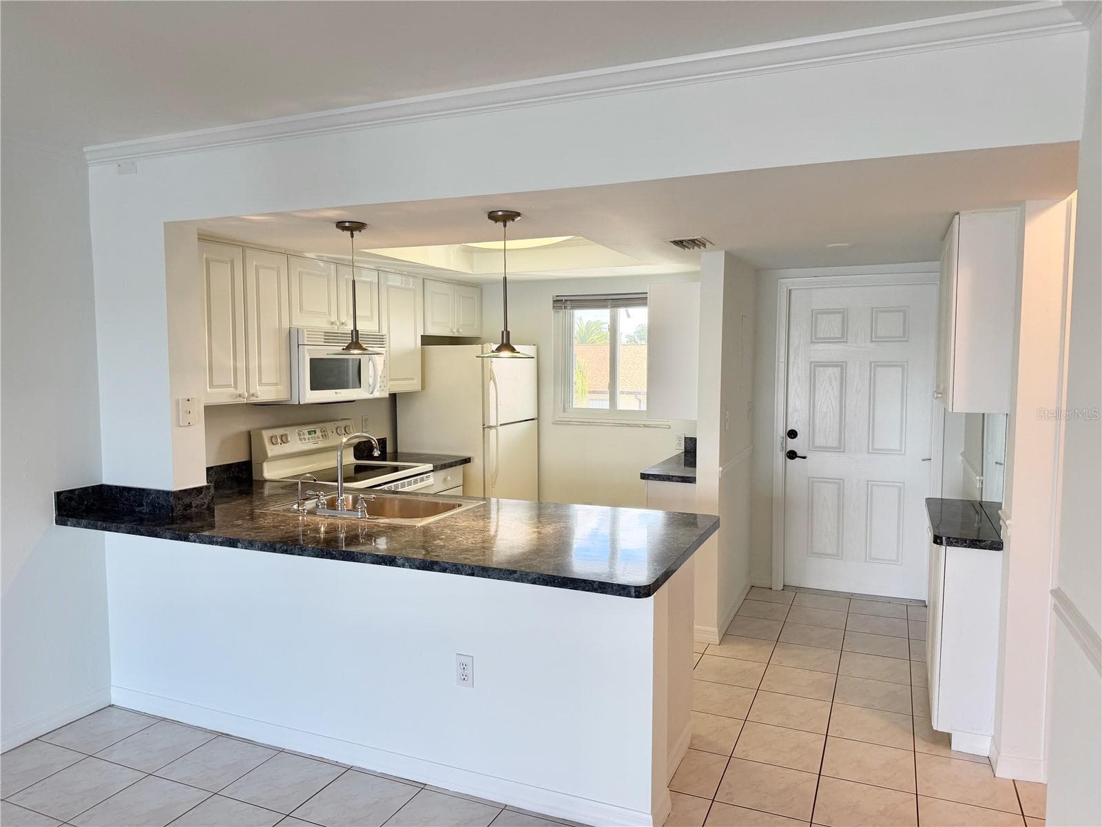 Condominium at 25275 RAMPART BLVD #307, PUNTA GORDA, photo 4 of 33