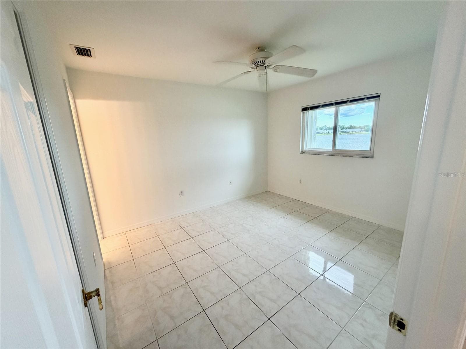 Condominium at 25275 RAMPART BLVD #307, PUNTA GORDA, photo 10 of 33