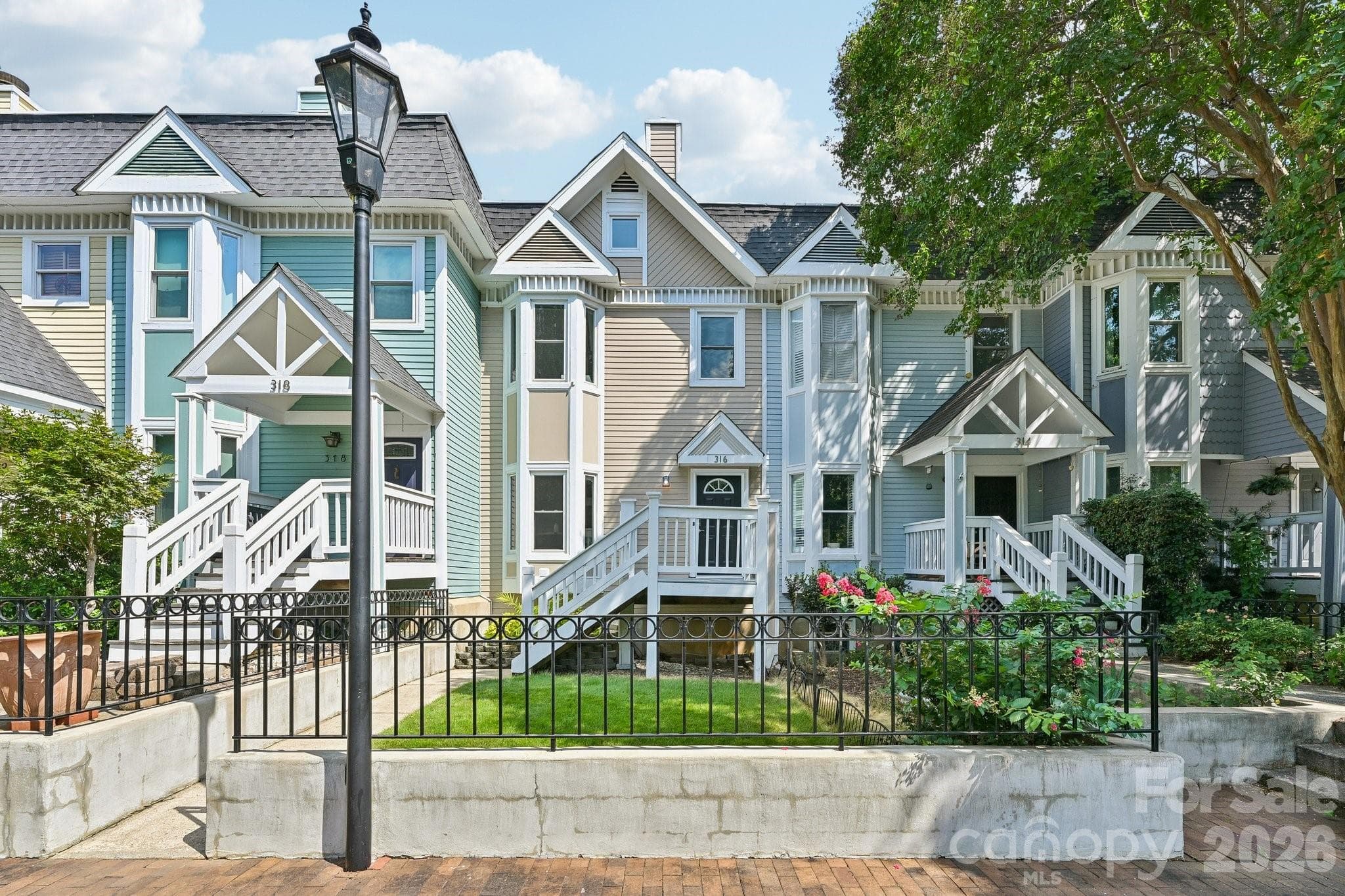 Townhouse at 316 W 10th Street, Charlotte, photo 3 of 48