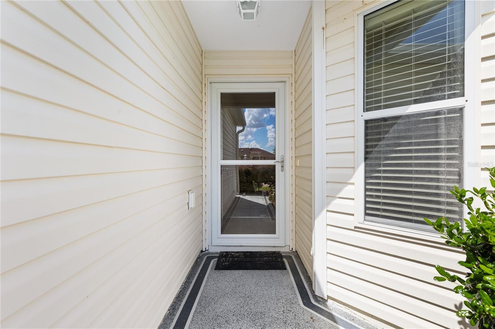 Single Family Residence at 2573 EDENVILLE PATH, THE VILLAGES, photo 3 of 15