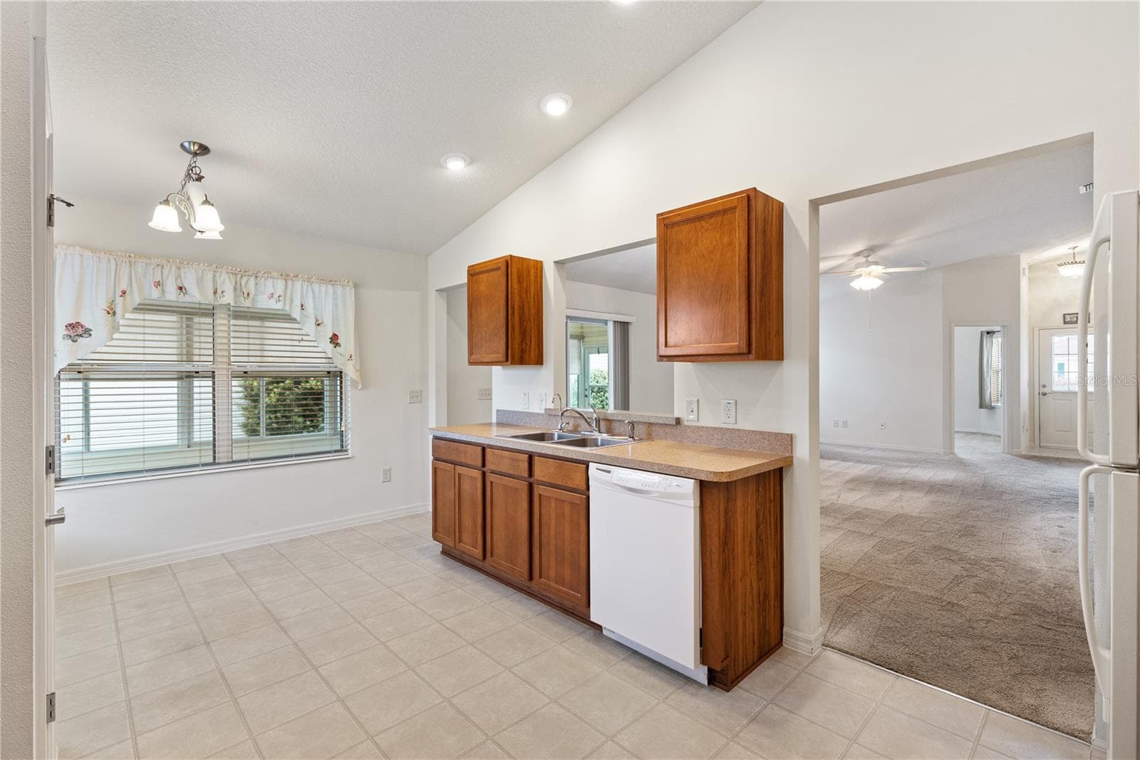 Single Family Residence at 2573 EDENVILLE PATH, THE VILLAGES, photo 4 of 15