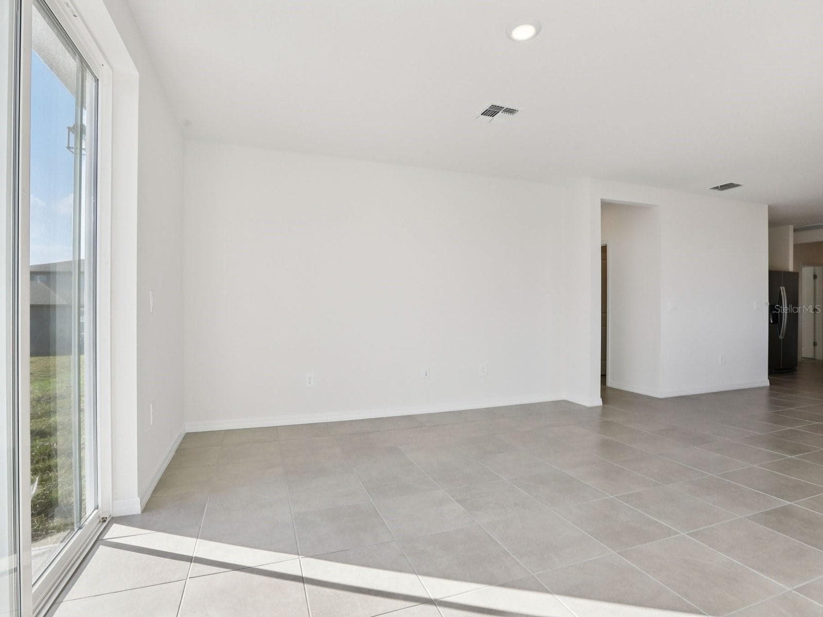 Photo is not of the actual home, but is an inspirational photo of builder’s model home and may depict options, furnishings, and/or decorator features that are not included - 3910 TEAK LN, BARTOW