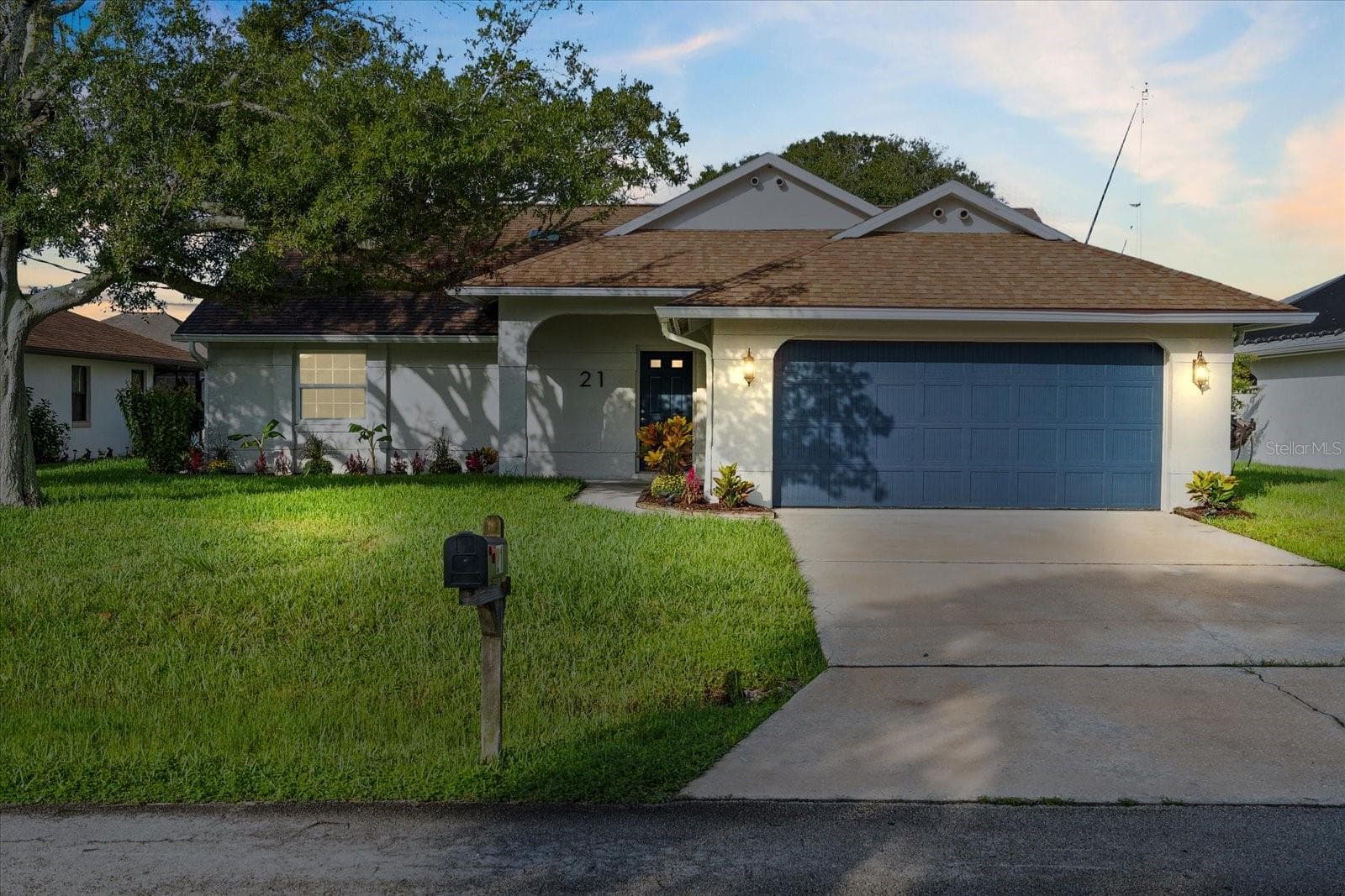 Single Family Residence at 21 COLLINGTON CT, PALM COAST, photo 4 of 36