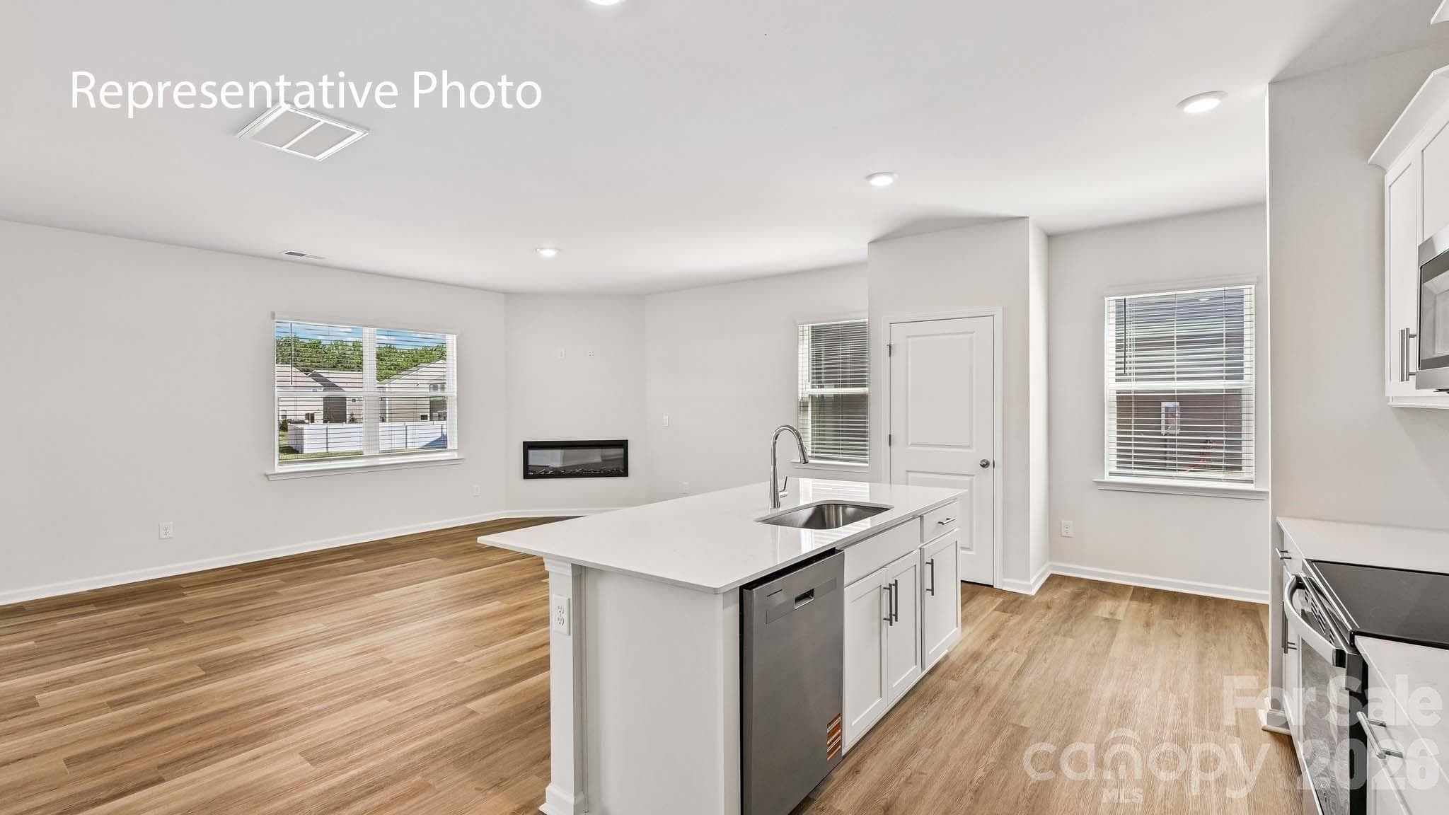 Single Family Residence at York, photo 23 of 60