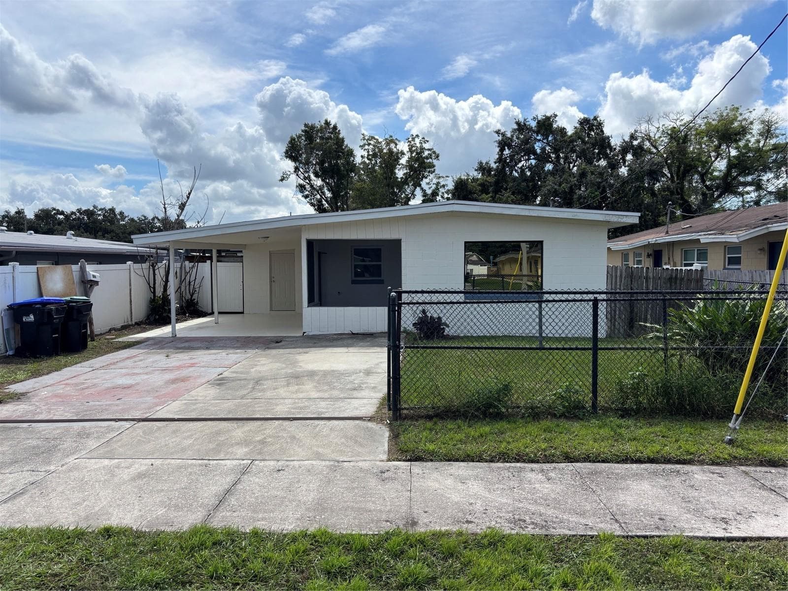 Single Family Residence at 4522 CARTER ST, ORLANDO, photo 3 of 12