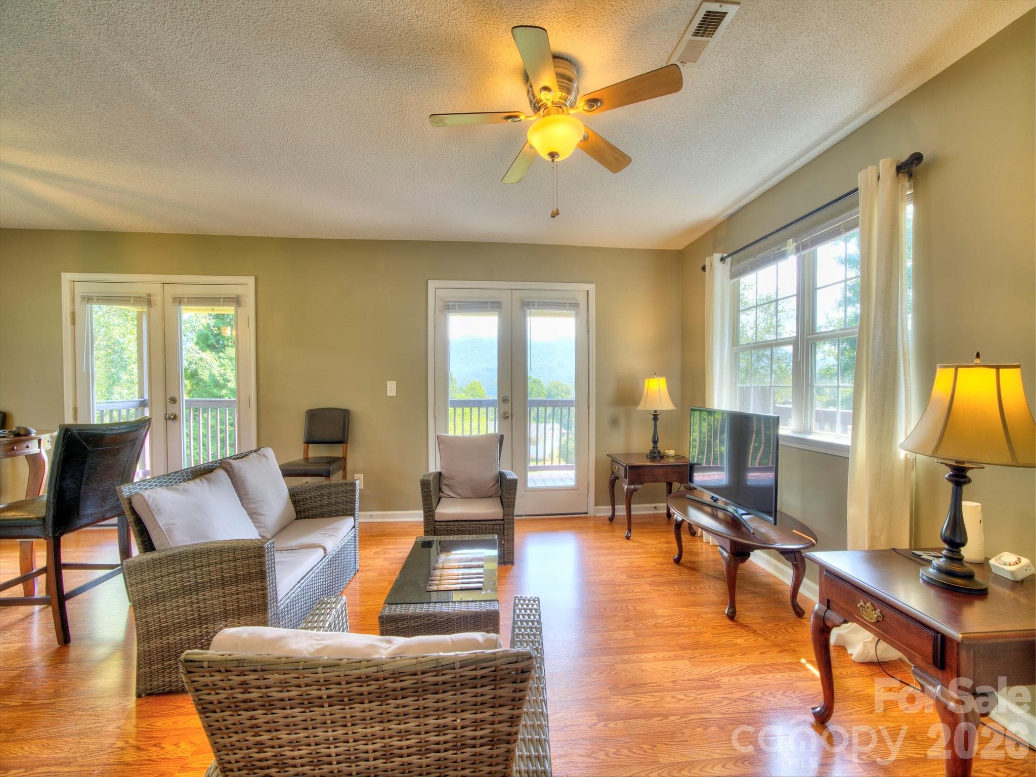 38 Country Lane