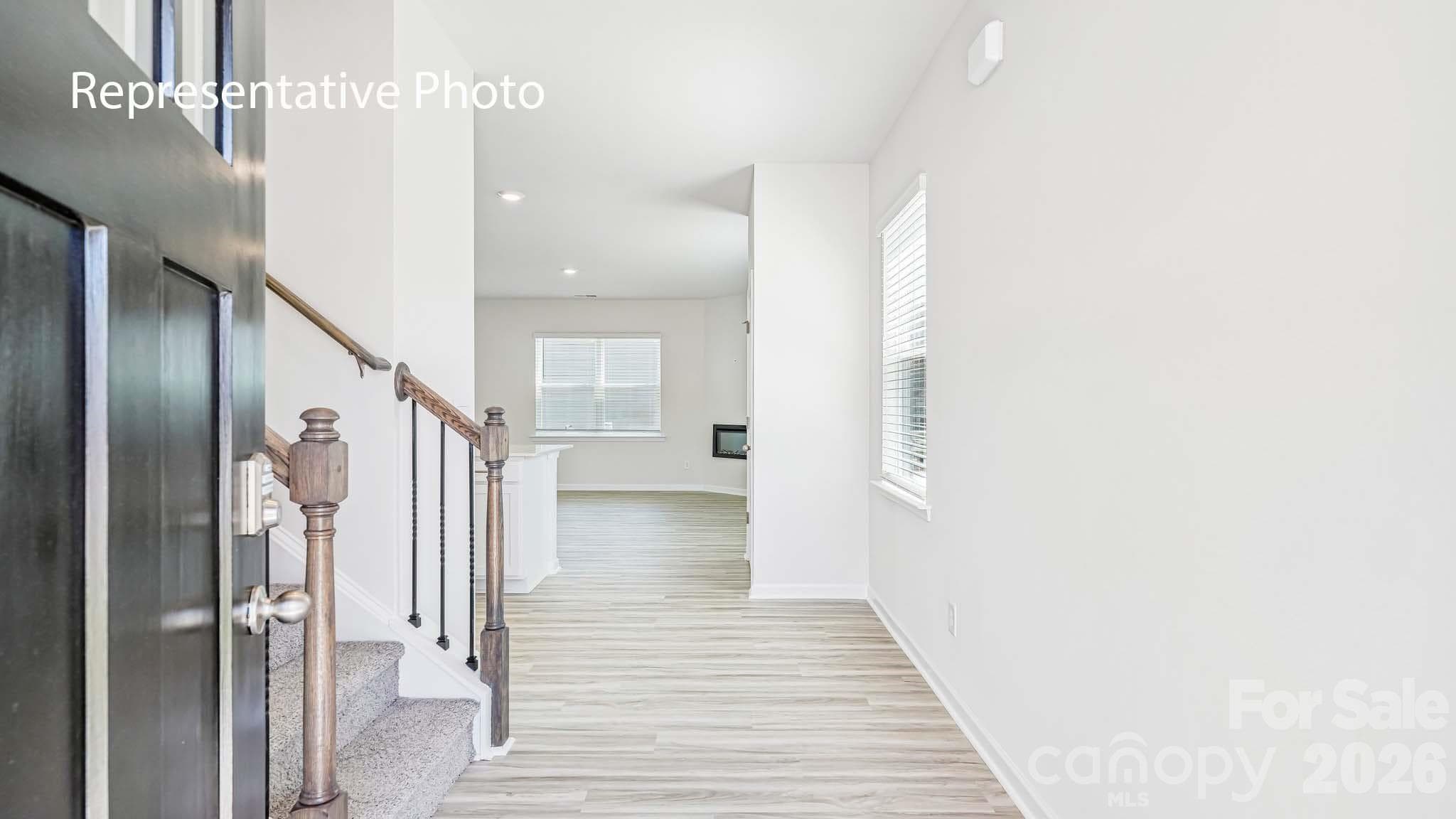 Single Family Residence at 926 Two Brothers Lane, York, photo 2 of 33