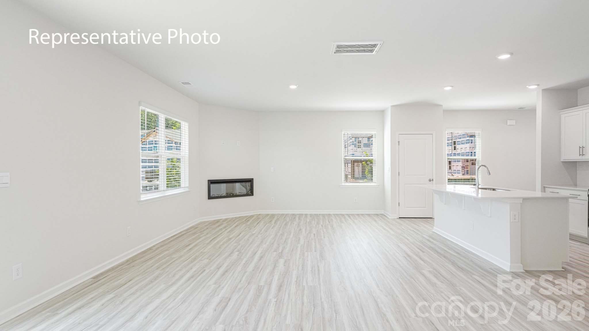 Single Family Residence at 926 Two Brothers Lane, York, photo 7 of 33