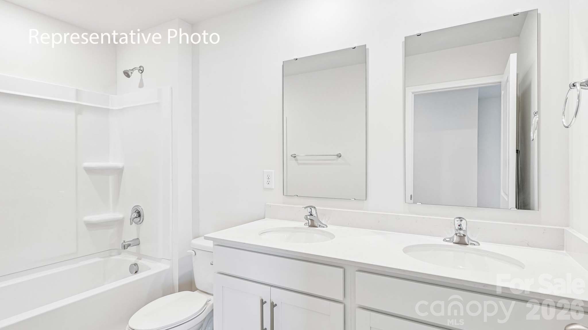 Single Family Residence at 926 Two Brothers Lane, York, photo 18 of 33