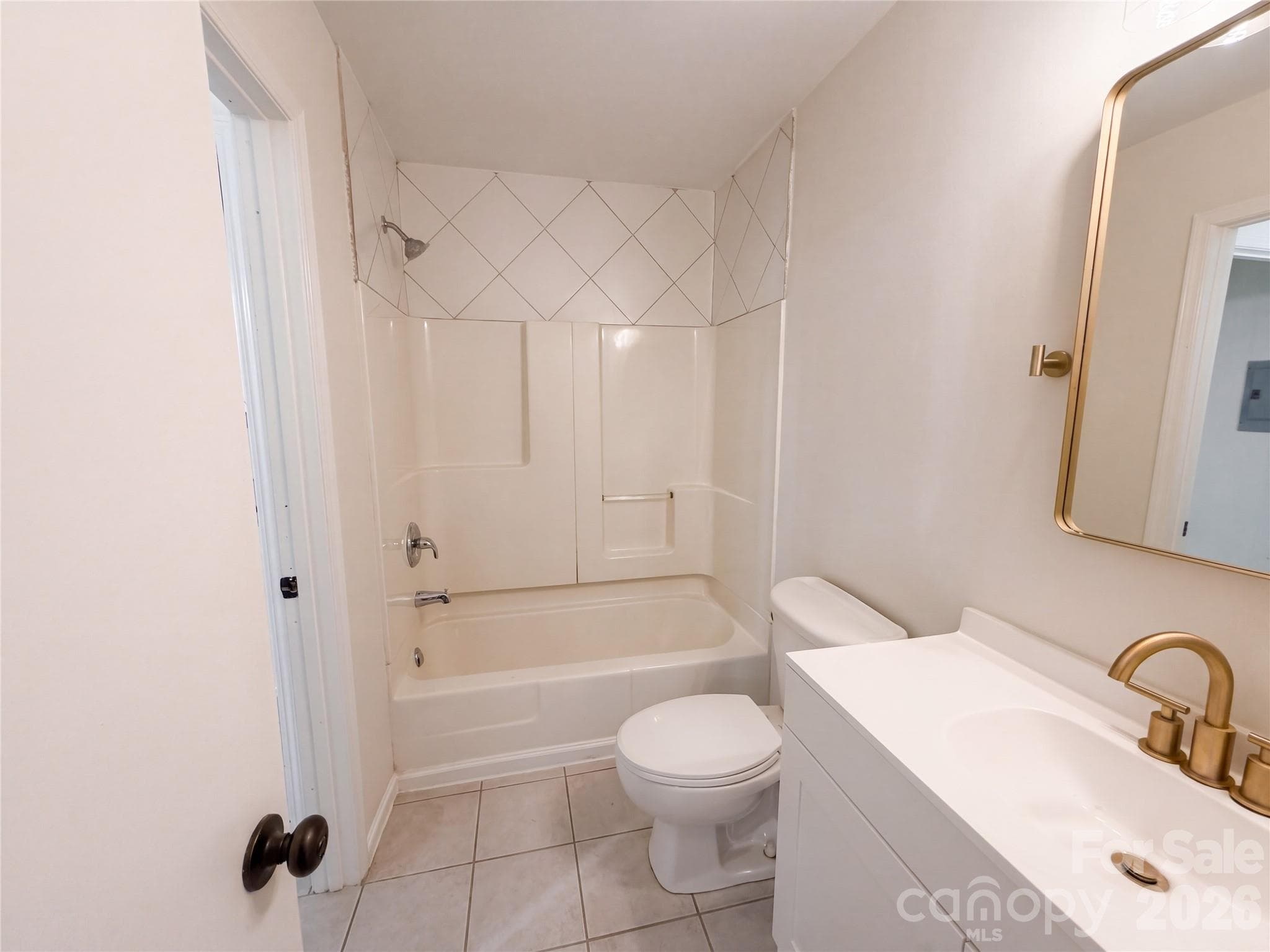 Single Family Residence at 4043 Windward Drive, Tega Cay, photo 7 of 25