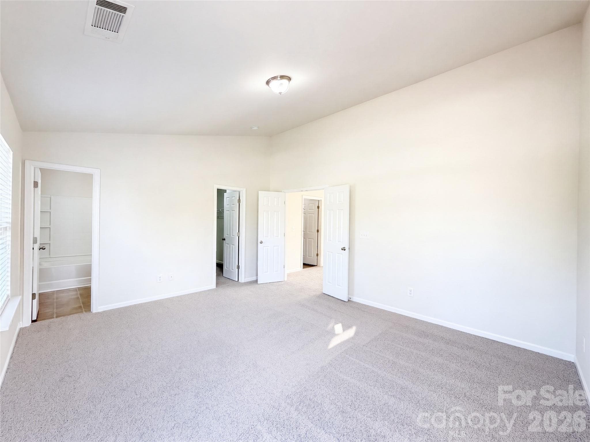 Townhouse at 152 Clydesdale Court, Matthews, photo 4 of 20