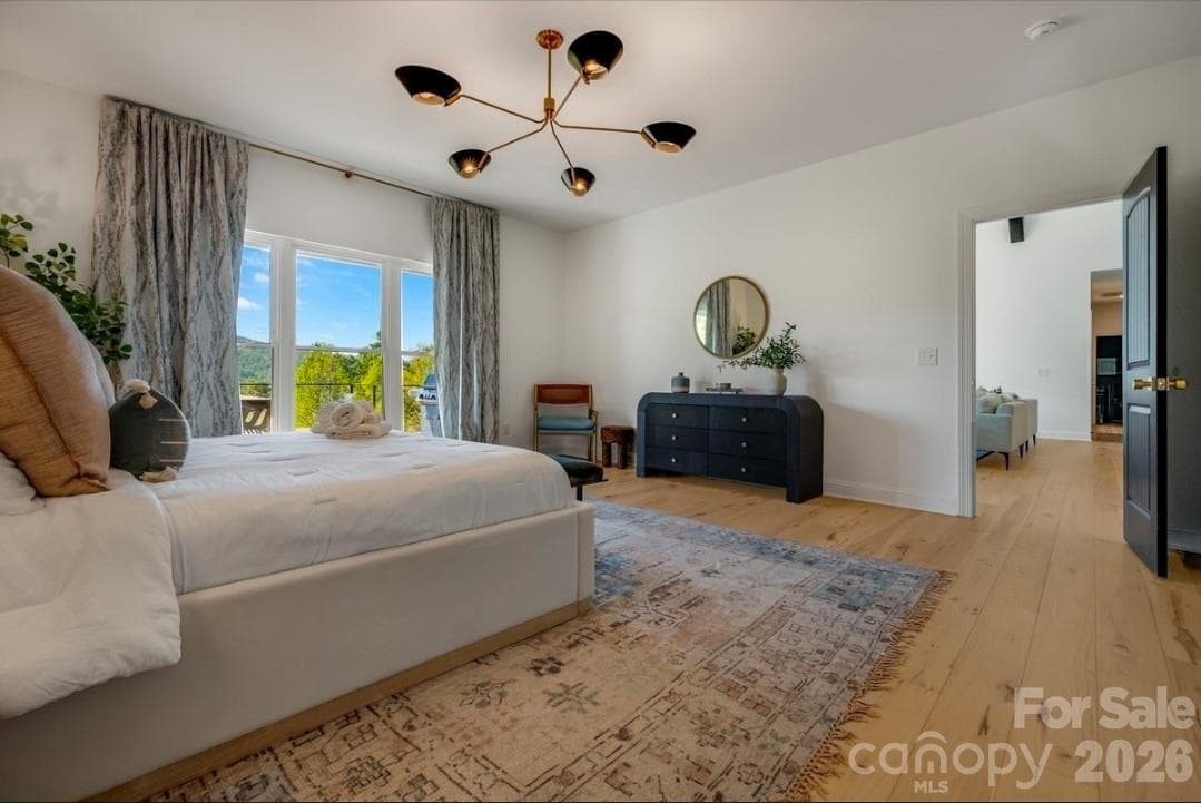 Main Level Bedroom Suite - 58 Bird Creek Estates Road, Black Mountain