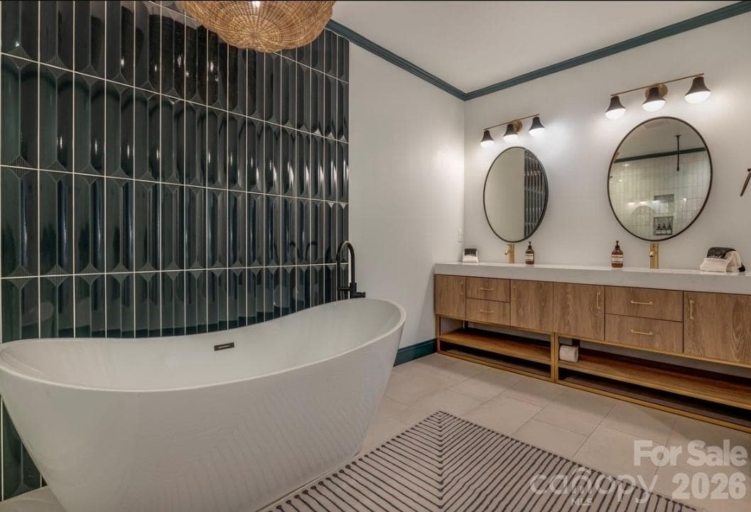 Lower Level Suite Bathroom - 58 Bird Creek Estates Road, Black Mountain