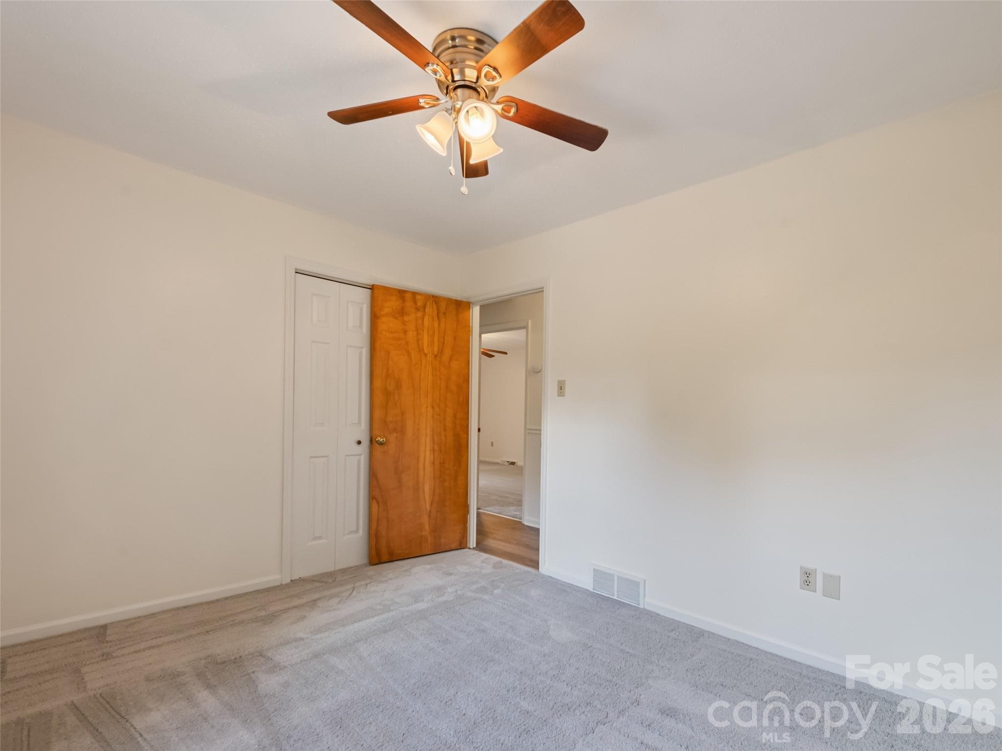 Single Family Residence at 11 Crestwood Lane, Candler, photo 24 of 40