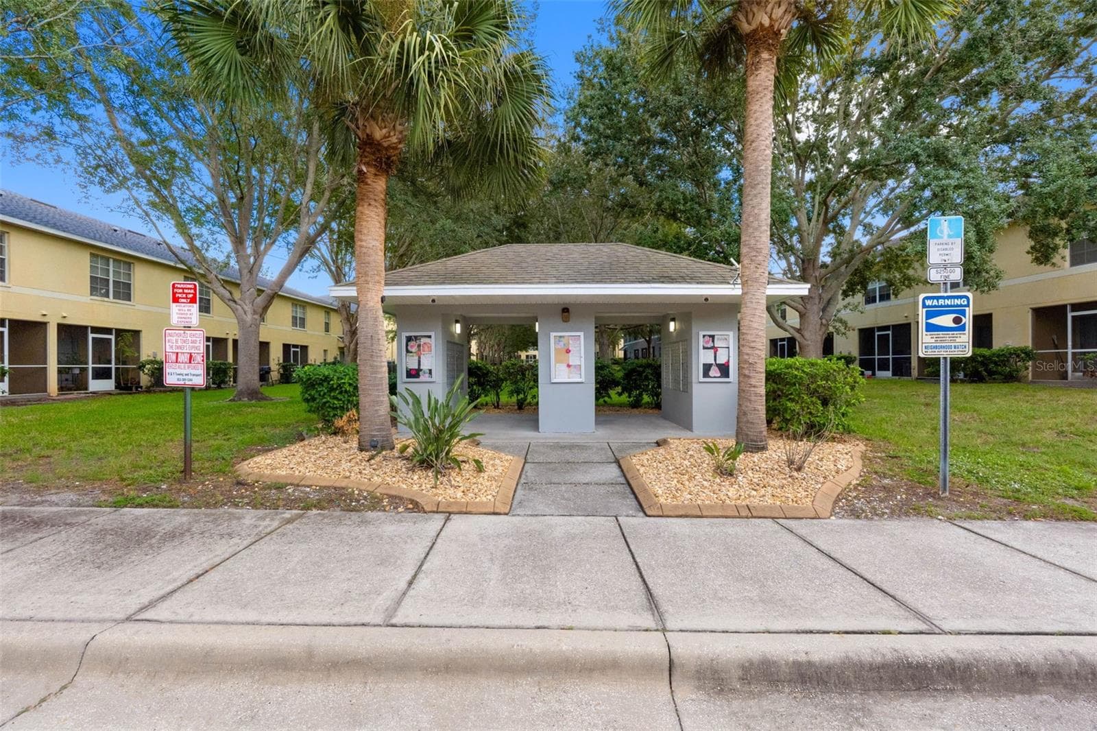 Townhouse at 10931 KEYS GATE DR, RIVERVIEW, photo 4 of 50