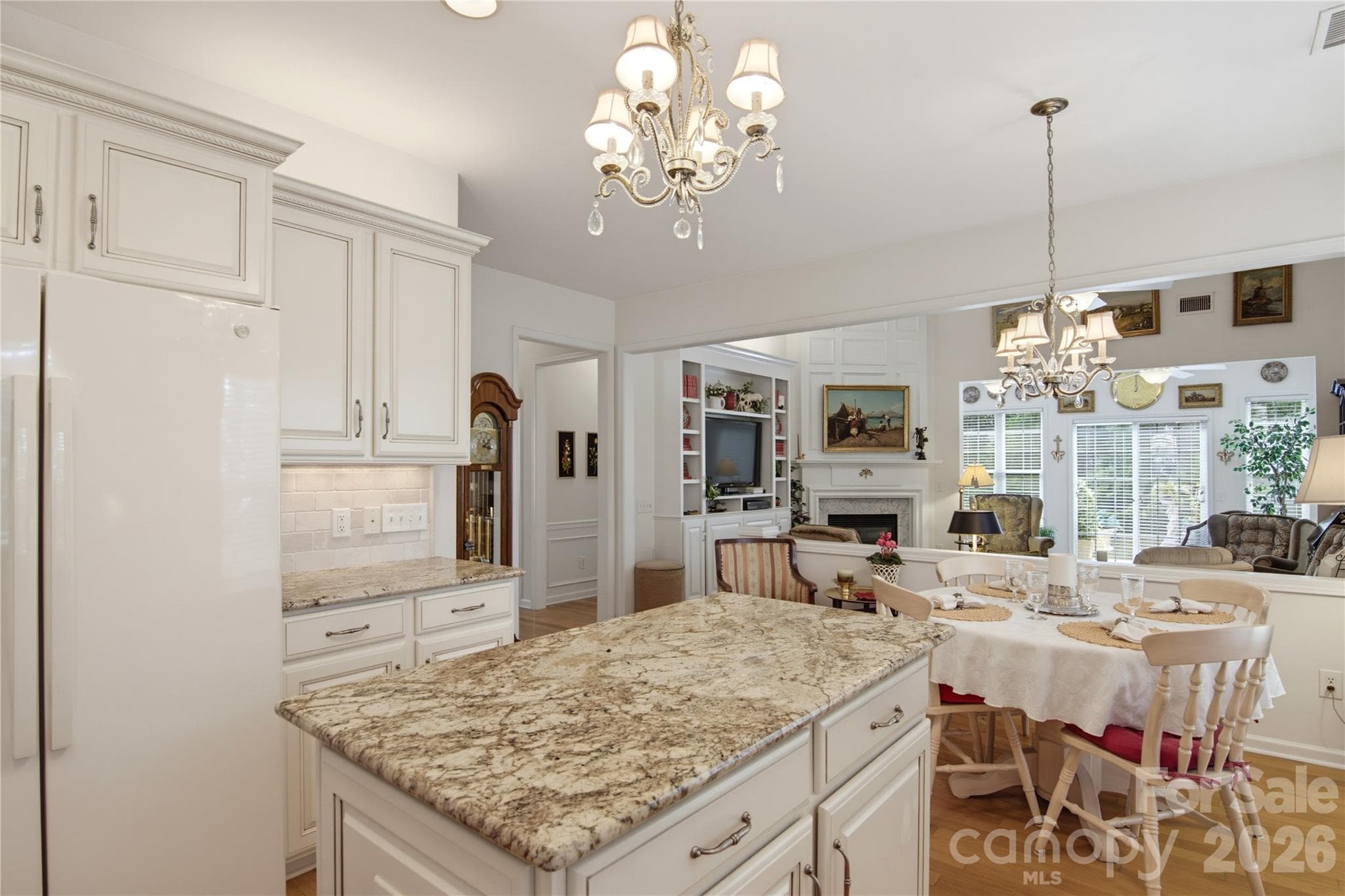 Single Family Residence at 3238 Darlington Road, Matthews, photo 6 of 37
