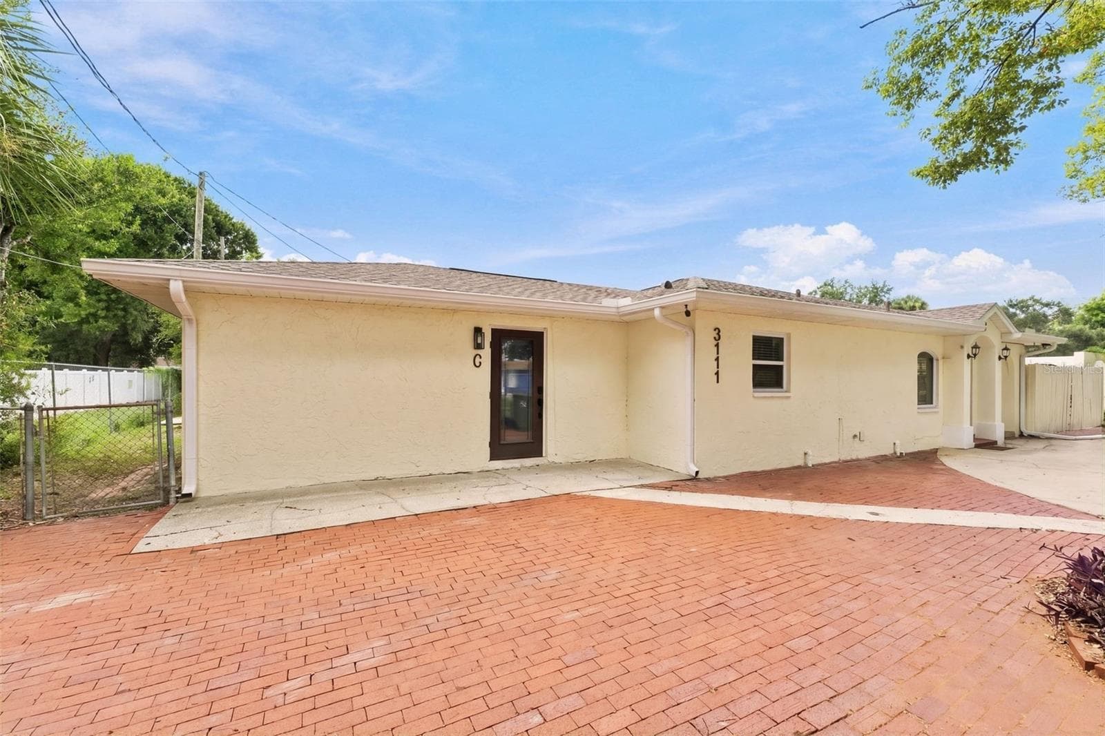 Triplex at 3111 W SPRUCE ST, TAMPA, photo 4 of 45