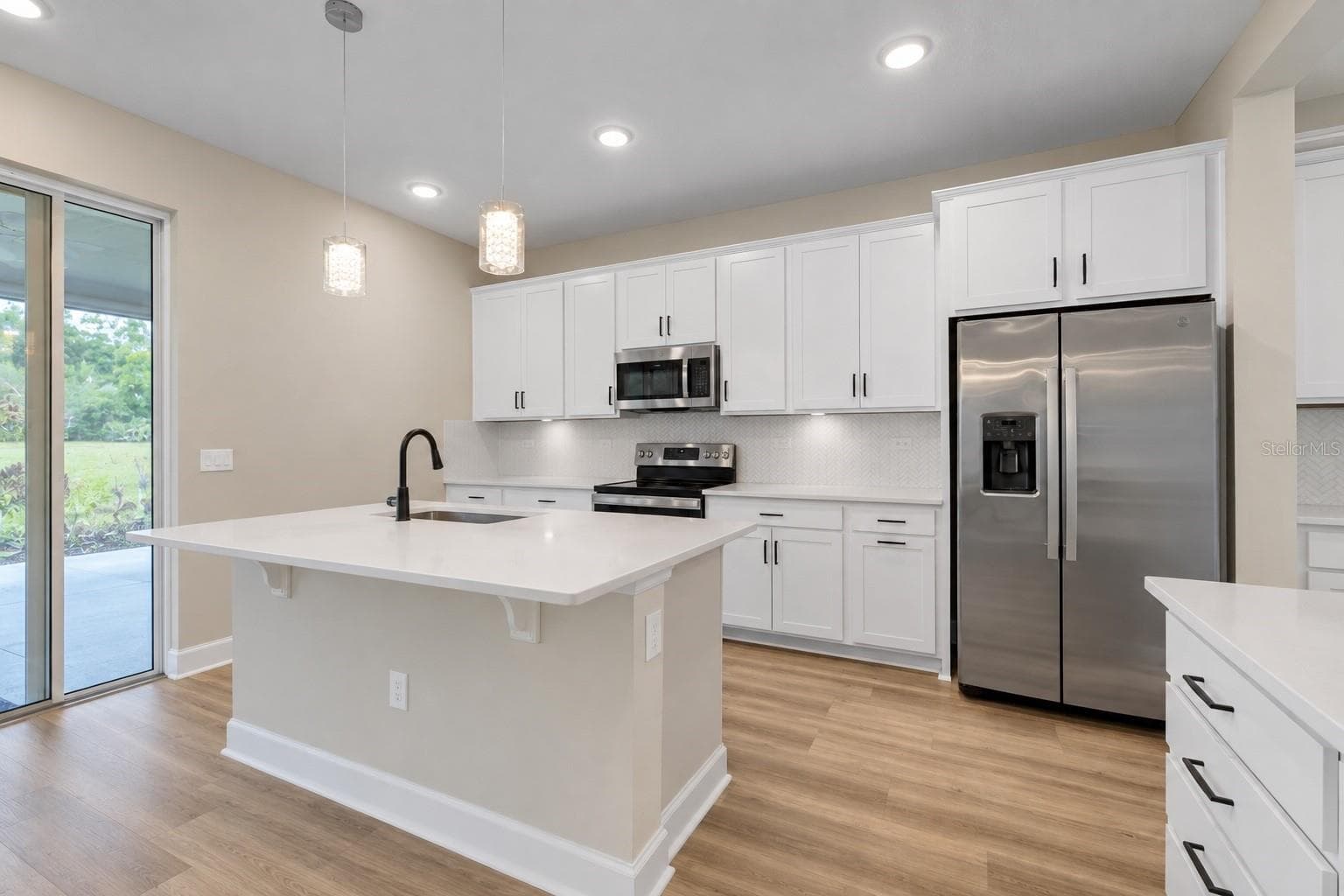 Kitchen with lots of cabinets - 10169 SPRING LAKE DR, CLERMONT