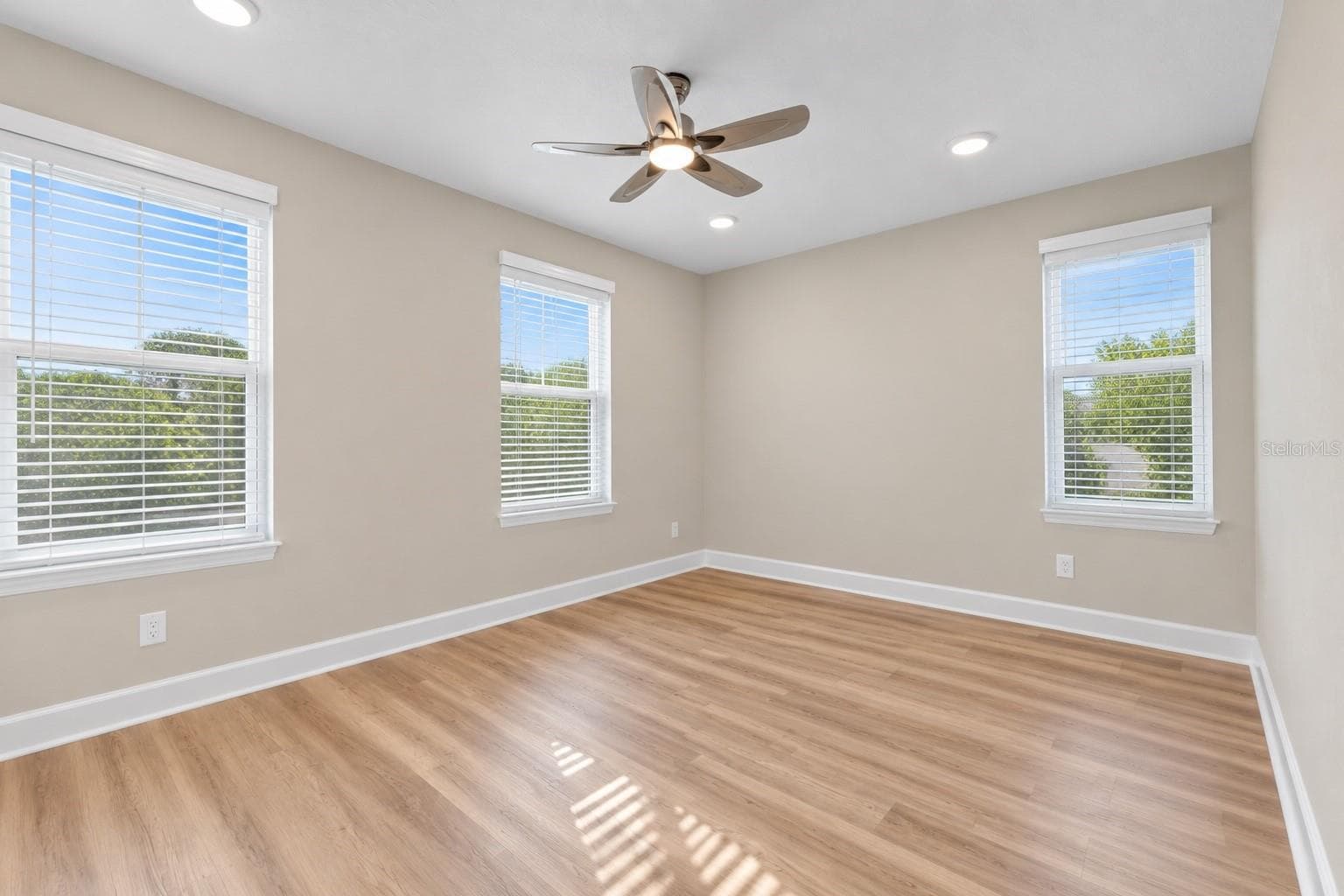 Single Family Residence at 10169 SPRING LAKE DR, CLERMONT, photo 52 of 82