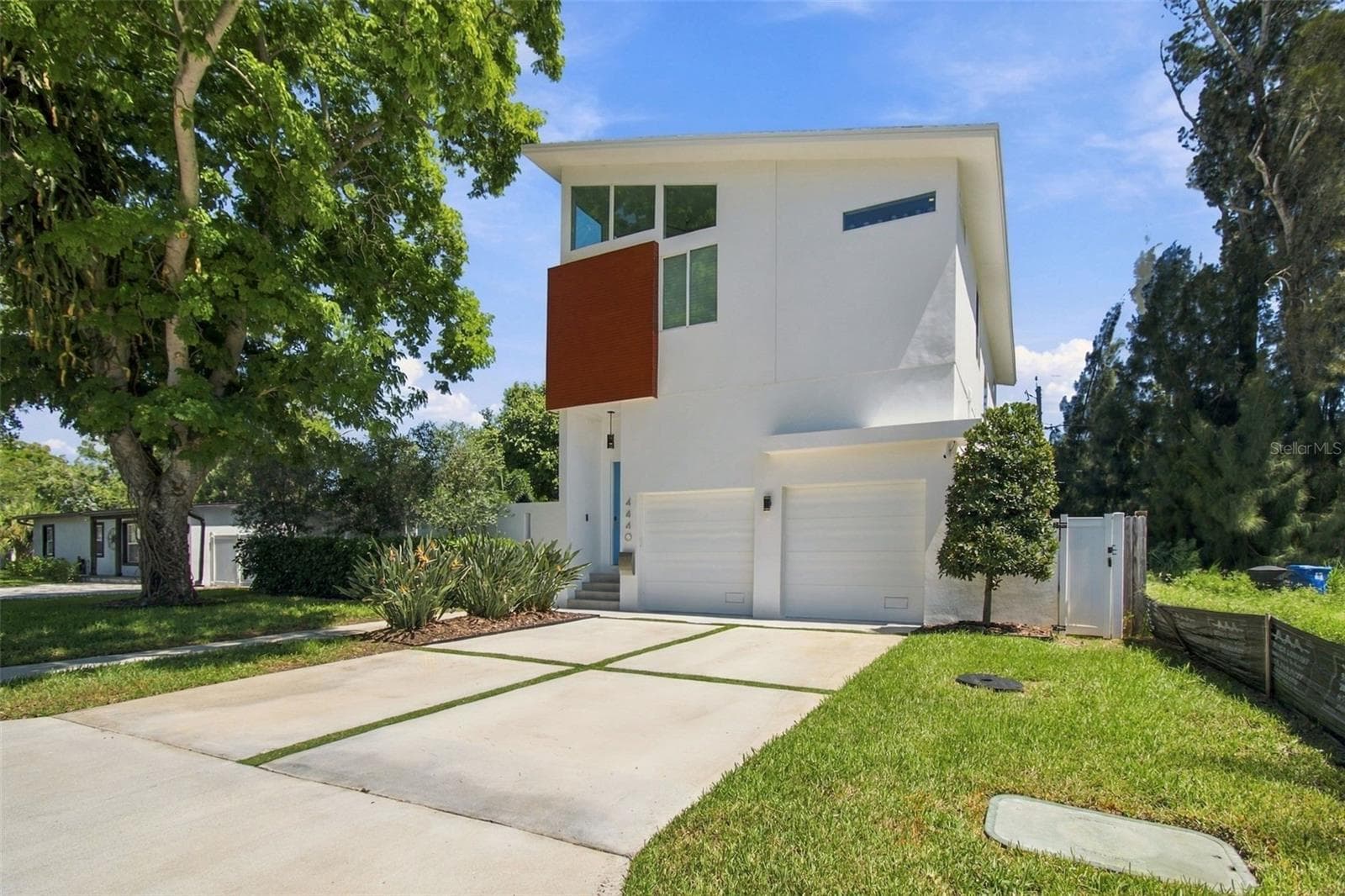 Single Family Residence at 4440 POMPANO DR SE, ST PETERSBURG, photo 3 of 86