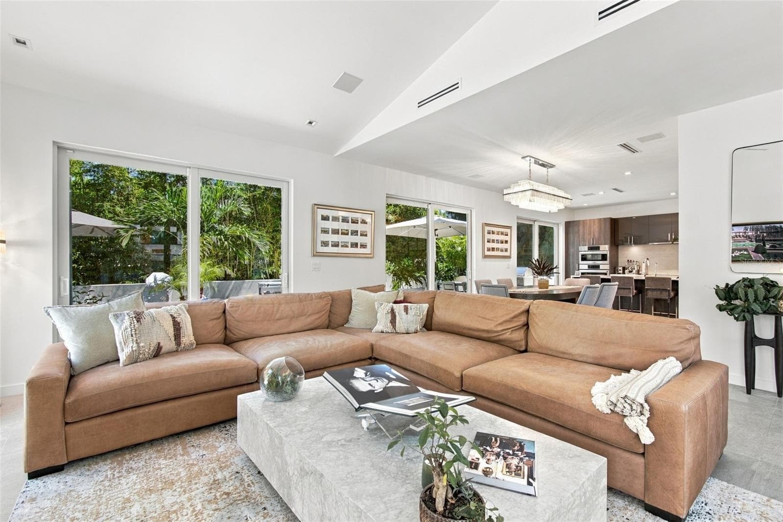 Single Family Residence at 4440 POMPANO DR SE, ST PETERSBURG, photo 12 of 86