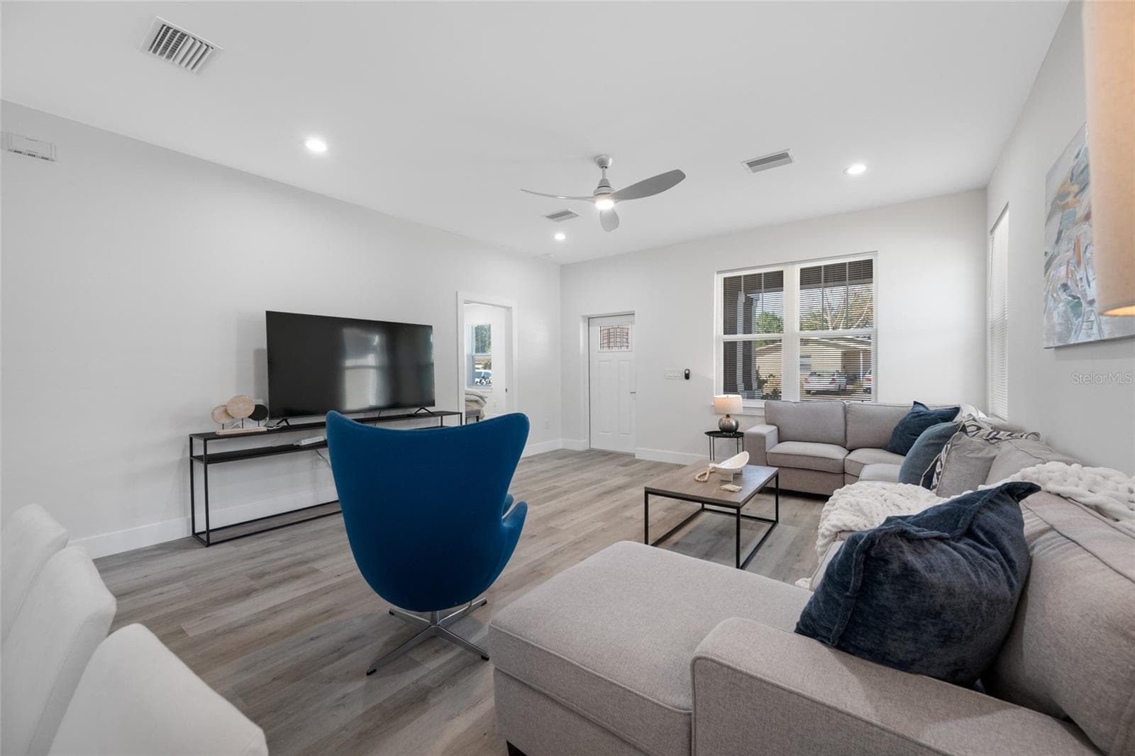 Single Family Residence at 2150 43RD TER N, ST PETERSBURG, photo 6 of 30
