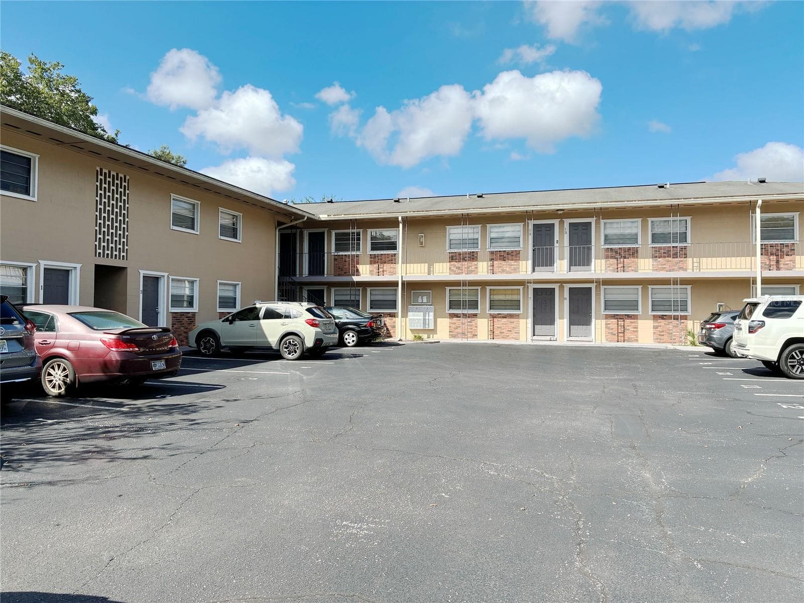 Condominium at 501 NW 15TH AVE #4, GAINESVILLE, photo 11 of 12