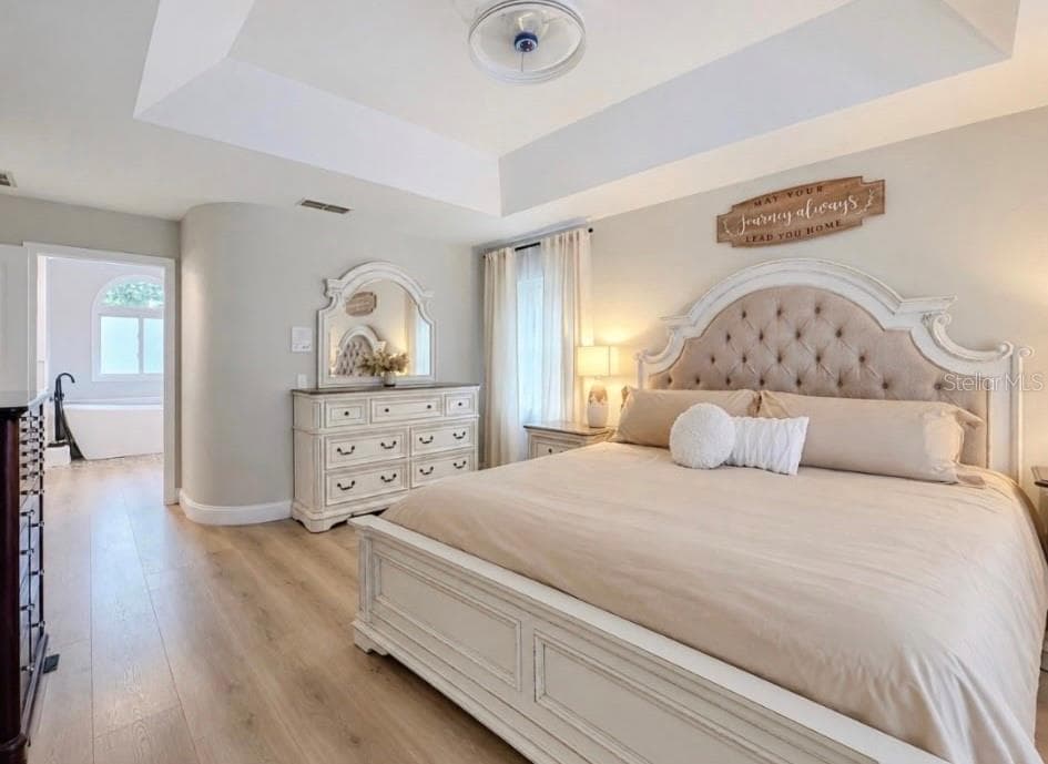 Master Bedroom - 1821 W BEGONIA DR, BEVERLY HILLS