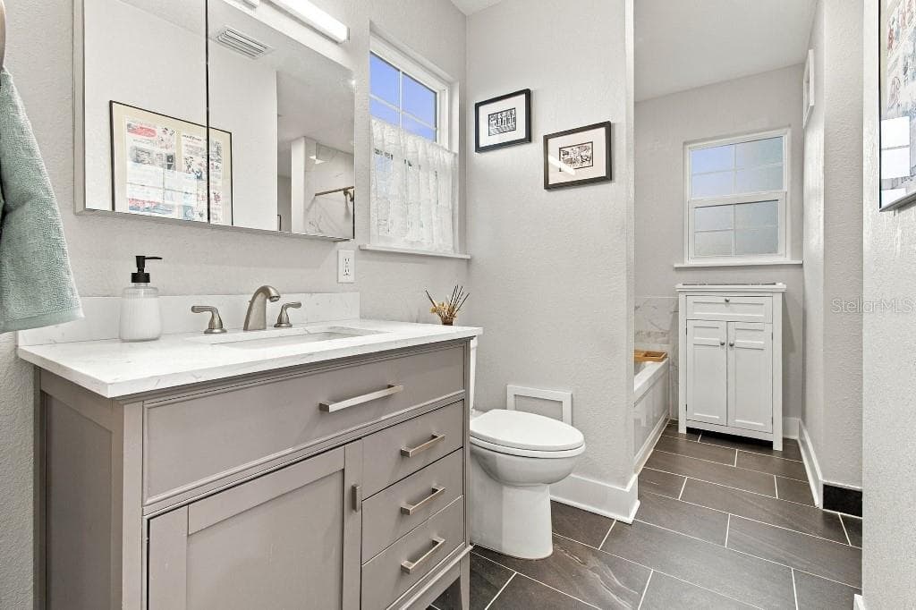 Single Family Residence at 125 22ND AVE NE, ST PETERSBURG, photo 21 of 34