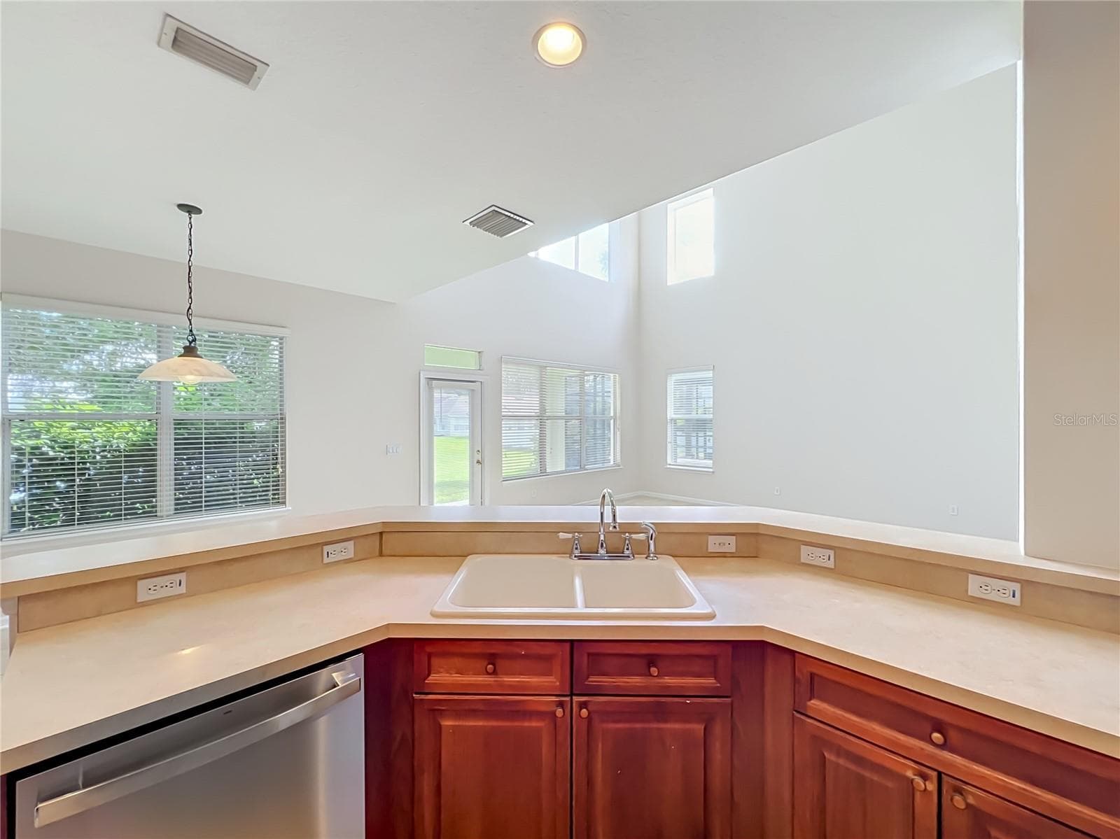 Single Family Residence at 12809 HOLDENBURY LN, WINDERMERE, photo 16 of 100