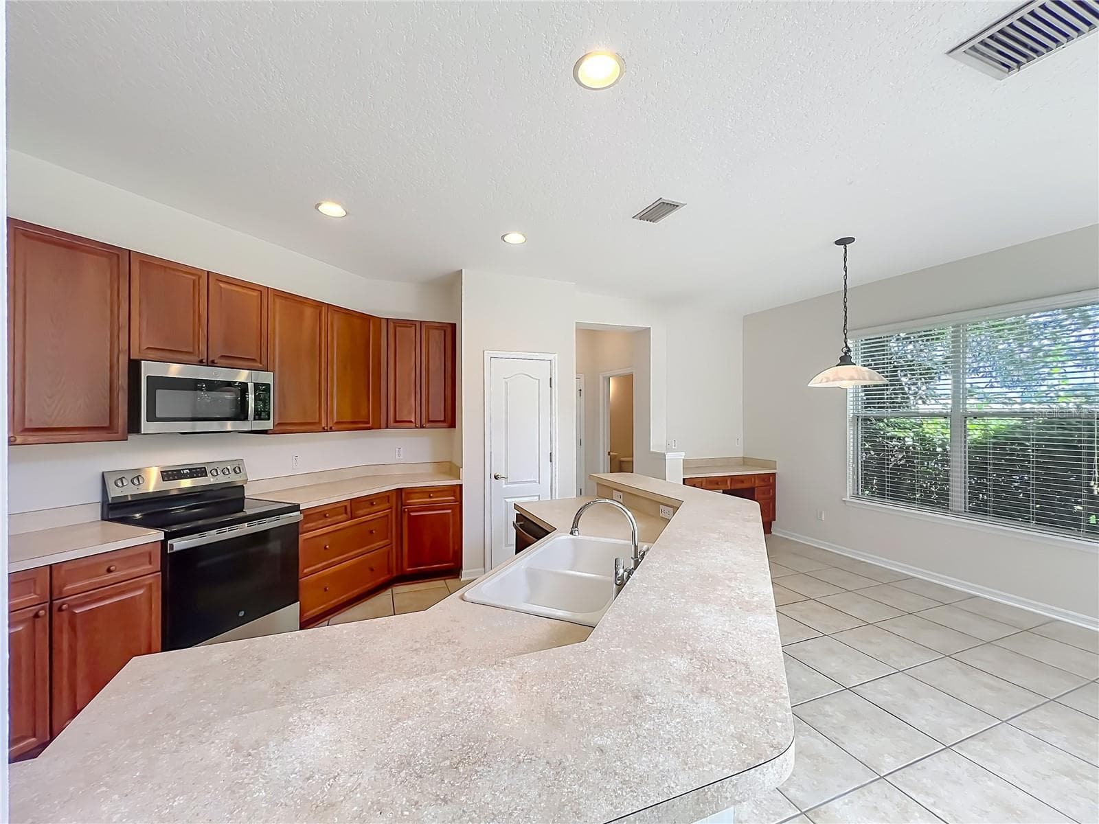 Single Family Residence at 12809 HOLDENBURY LN, WINDERMERE, photo 19 of 100