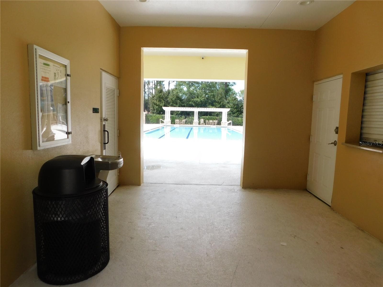 Community center and pool - 12809 HOLDENBURY LN, WINDERMERE