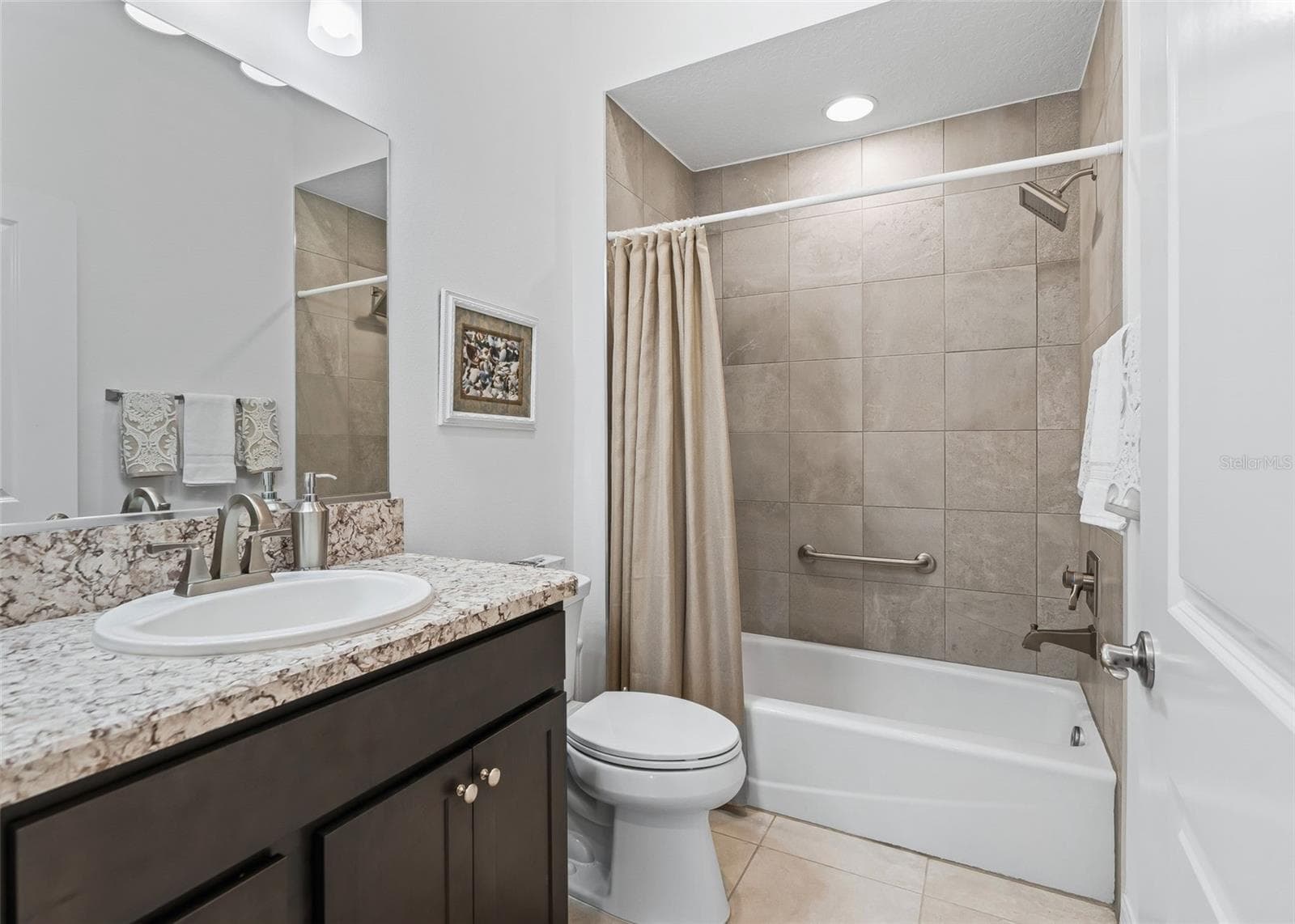 Single Family Residence at 1110 EBLING LOOP, THE VILLAGES, photo 27 of 36
