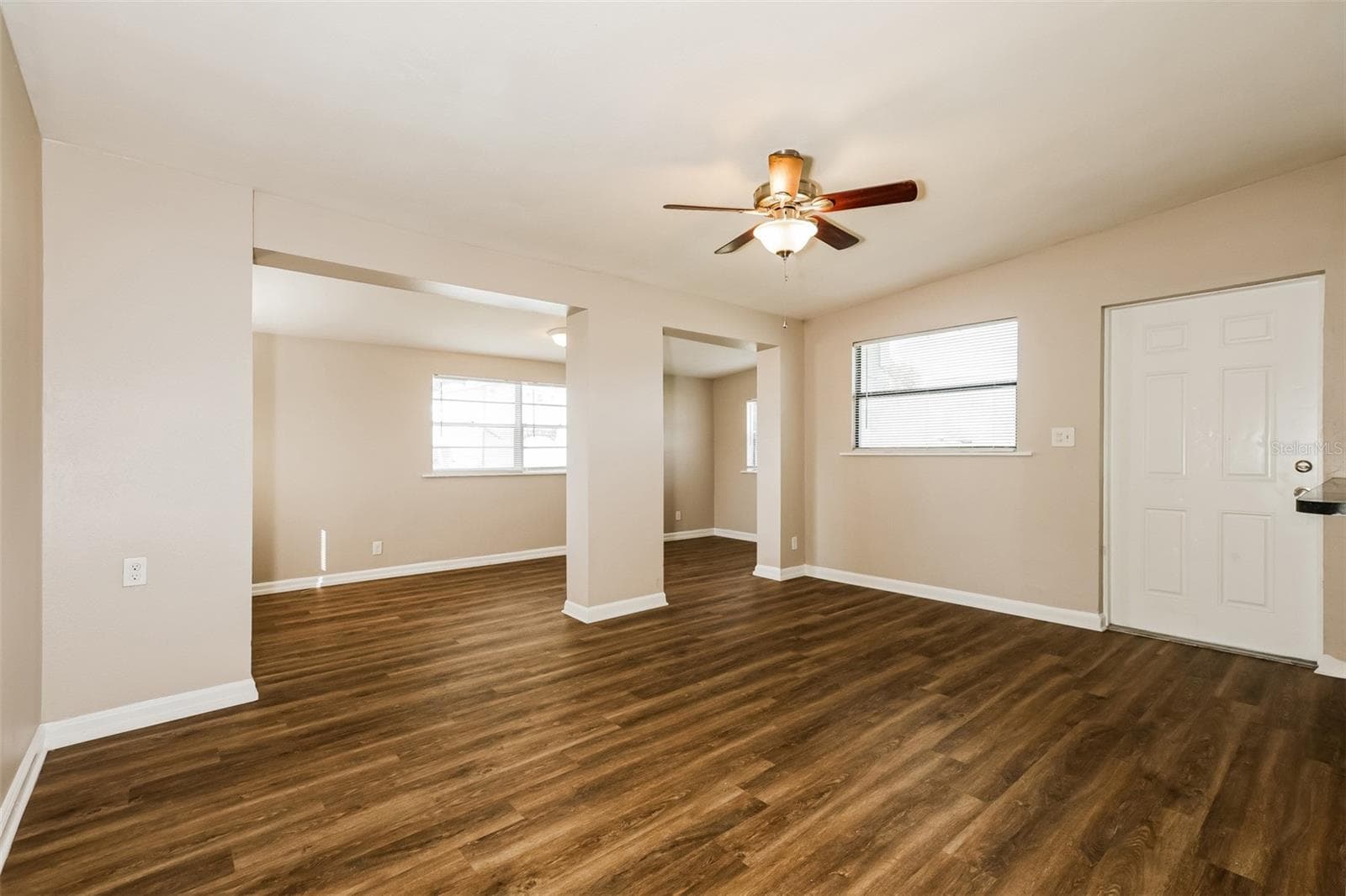 Single Family Residence at 1311 WARRINGTON WAY, TAMPA, photo 4 of 16