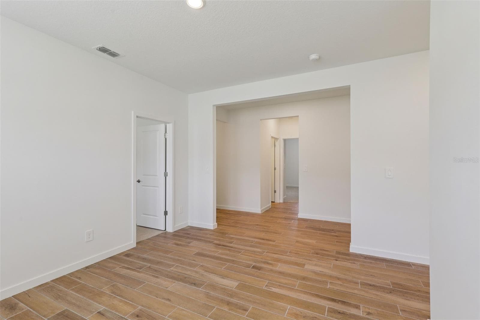 The interior photos are of another home with the same floor plan and interior finishes. Some details may vary - 4 GARNI DR, PALM COAST