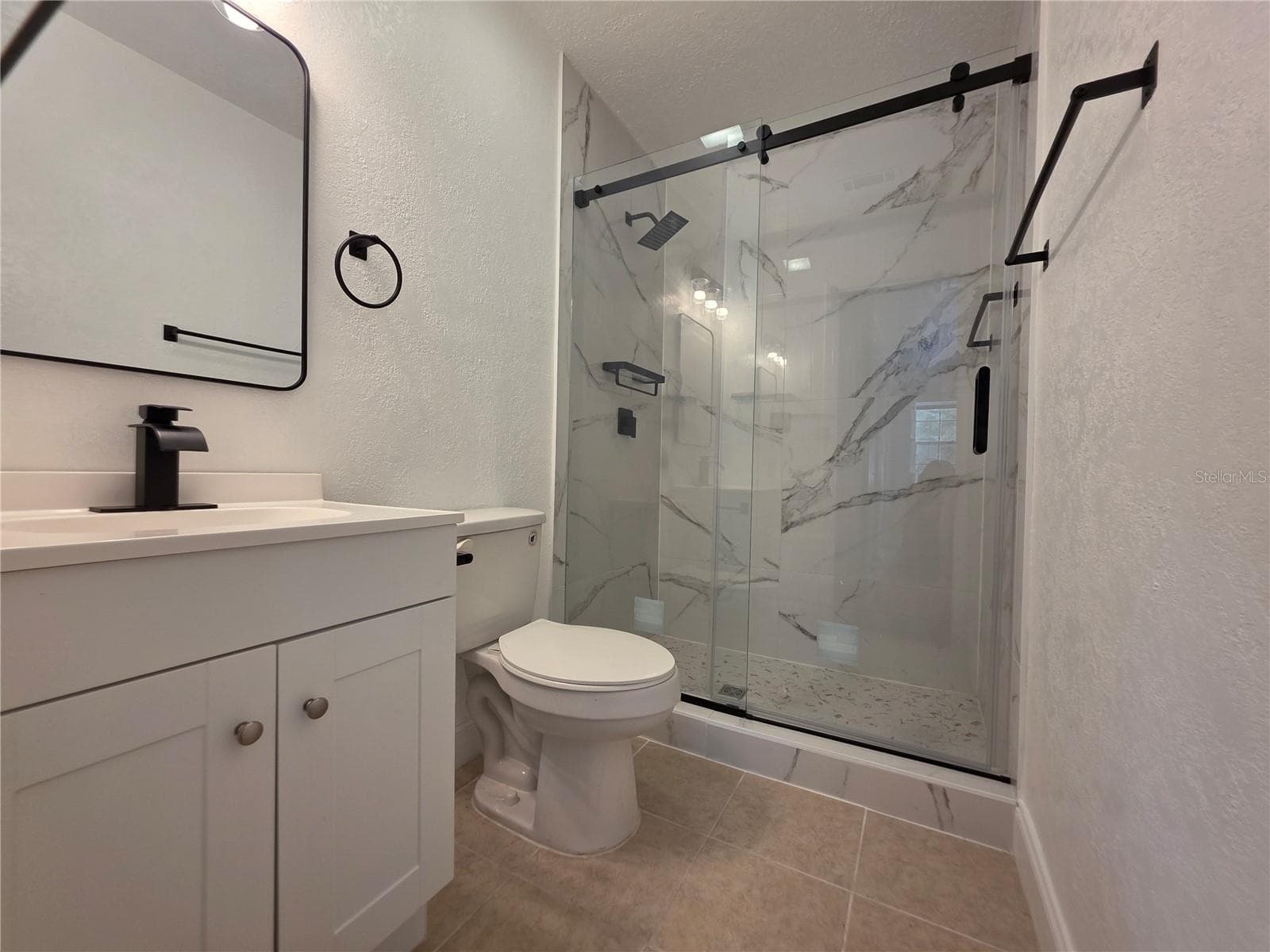 Primary bathroom - 2912 NW 48TH AVE, GAINESVILLE