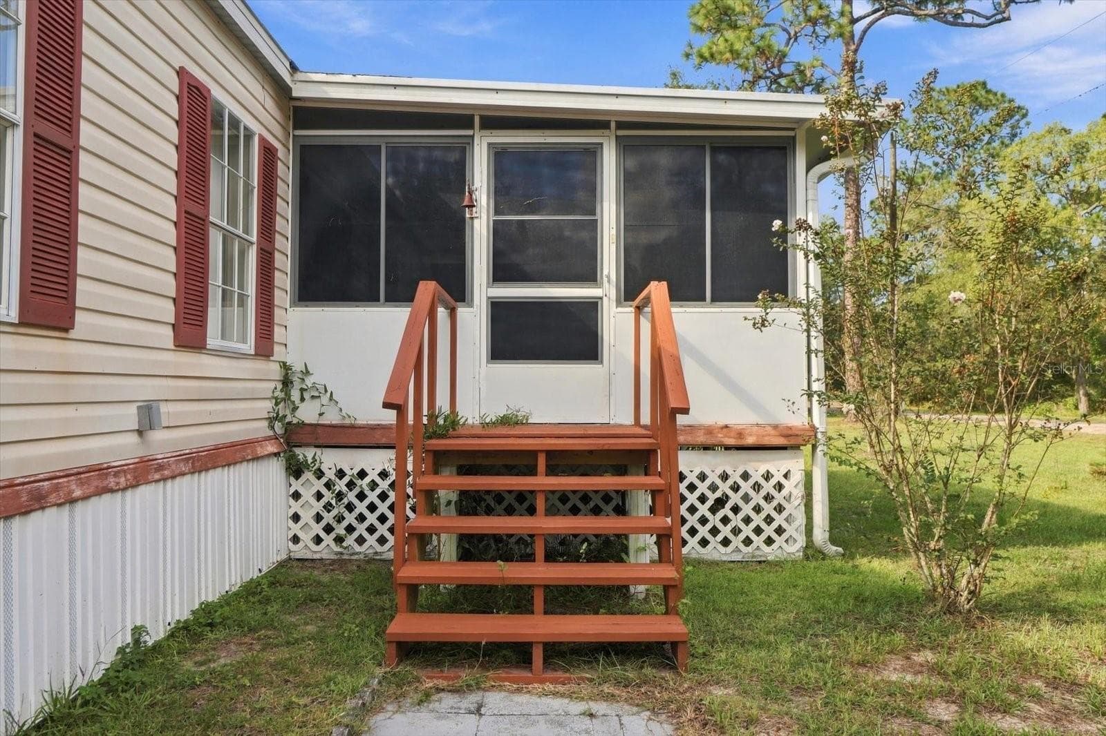 Manufactured Home at 10259 W OHIO DR, CRYSTAL RIVER, photo 5 of 49