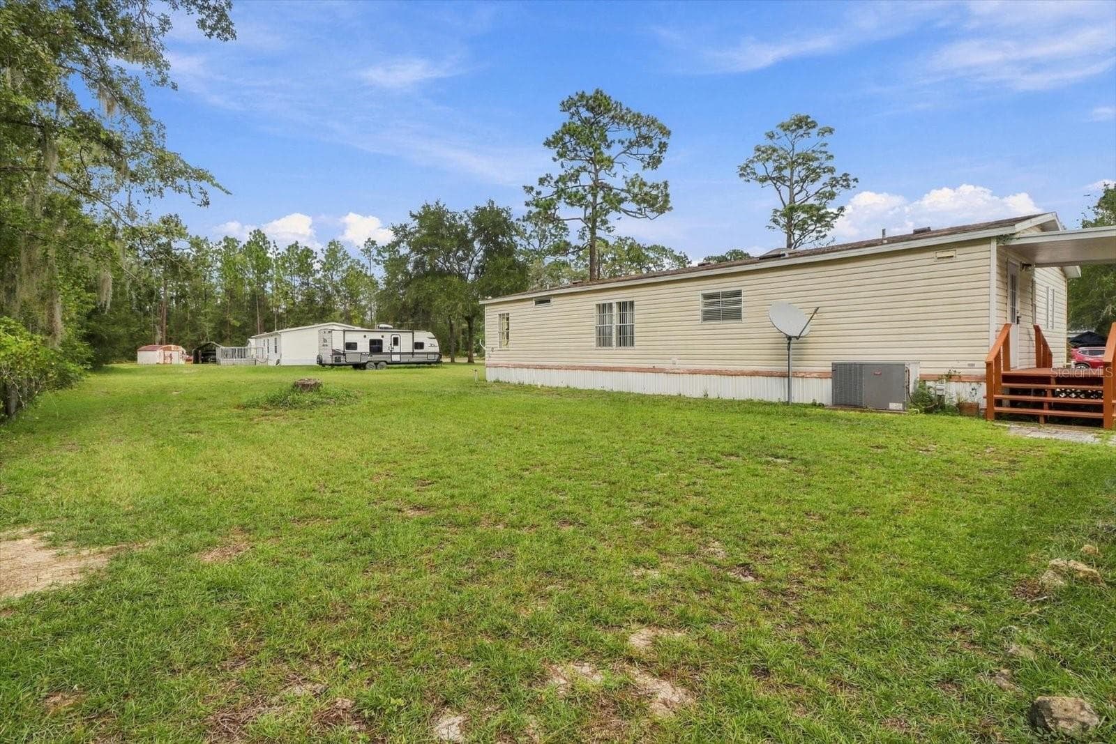 Manufactured Home at 10259 W OHIO DR, CRYSTAL RIVER, photo 33 of 49