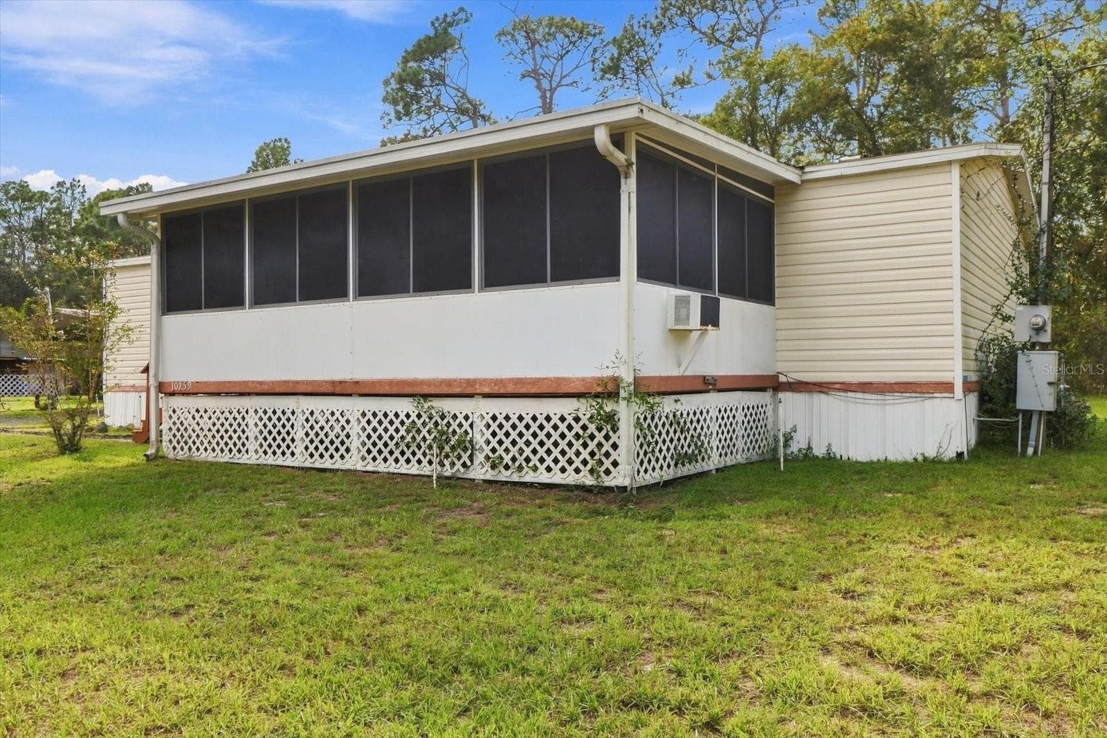 Manufactured Home at 10259 W OHIO DR, CRYSTAL RIVER, photo 37 of 49