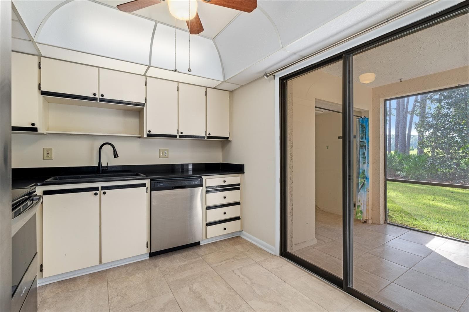Condominium at 275 INDIGO DR #1040, DAYTONA BEACH, photo 3 of 29