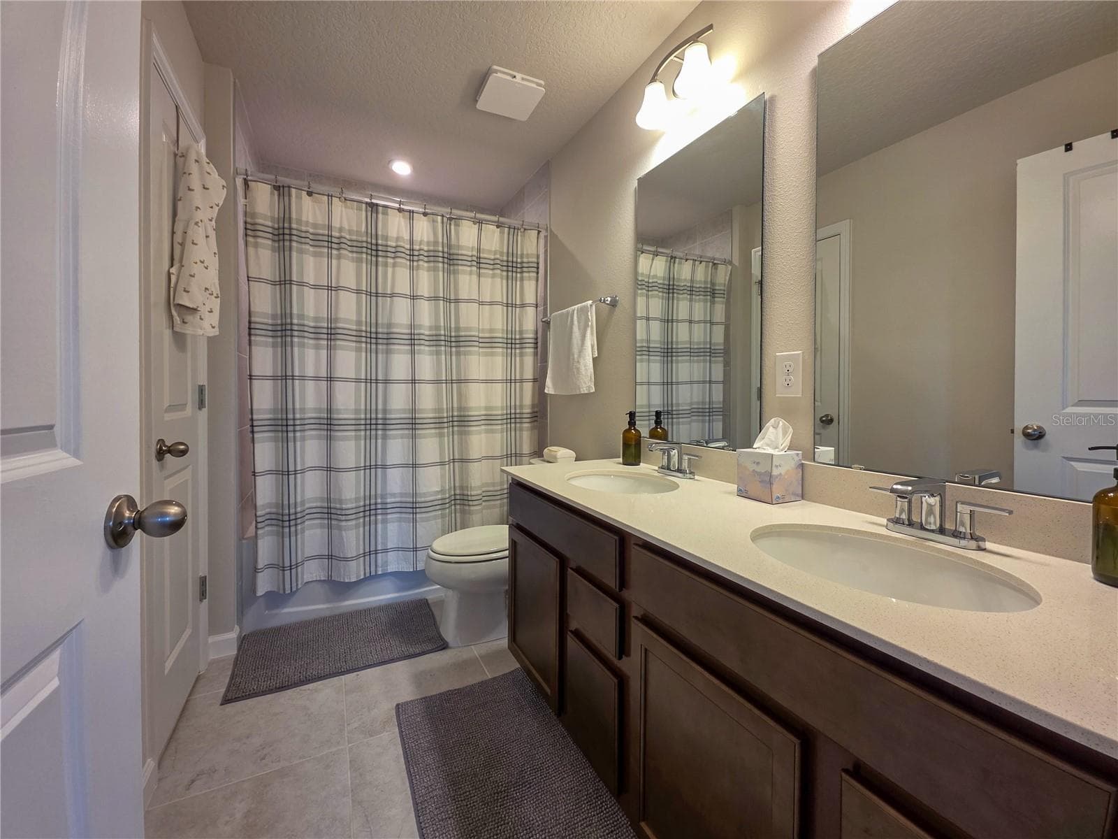 Single Family Residence at 3049 RUBY FALLS DR, DELAND, photo 24 of 29