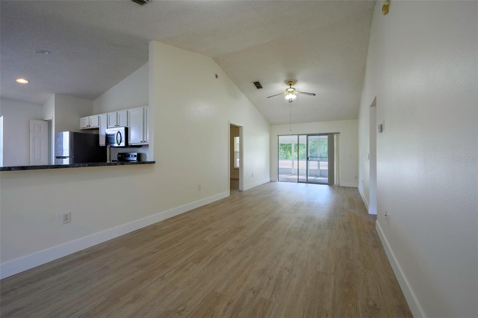 Single Family Residence at 24 MIRAMAR WAY, KISSIMMEE, photo 3 of 38