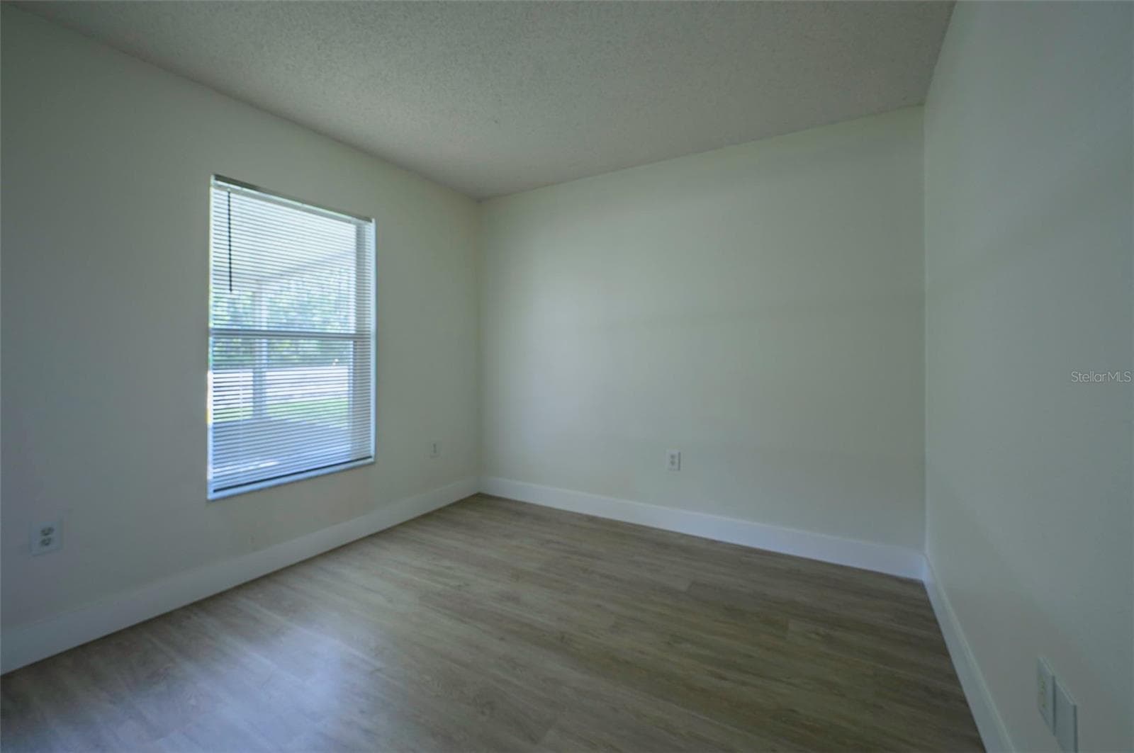 Single Family Residence at 24 MIRAMAR WAY, KISSIMMEE, photo 13 of 38