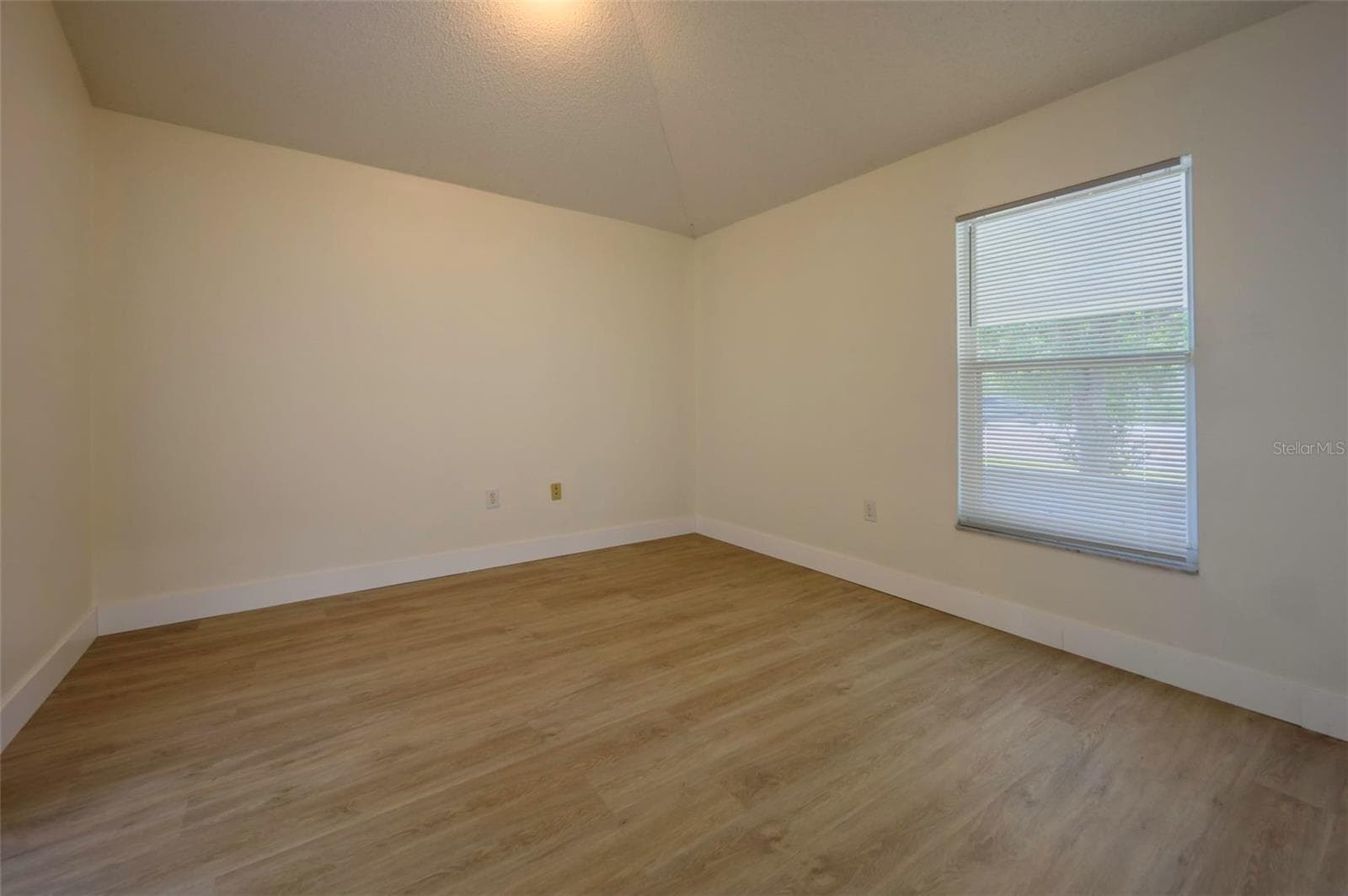 Single Family Residence at 24 MIRAMAR WAY, KISSIMMEE, photo 20 of 38