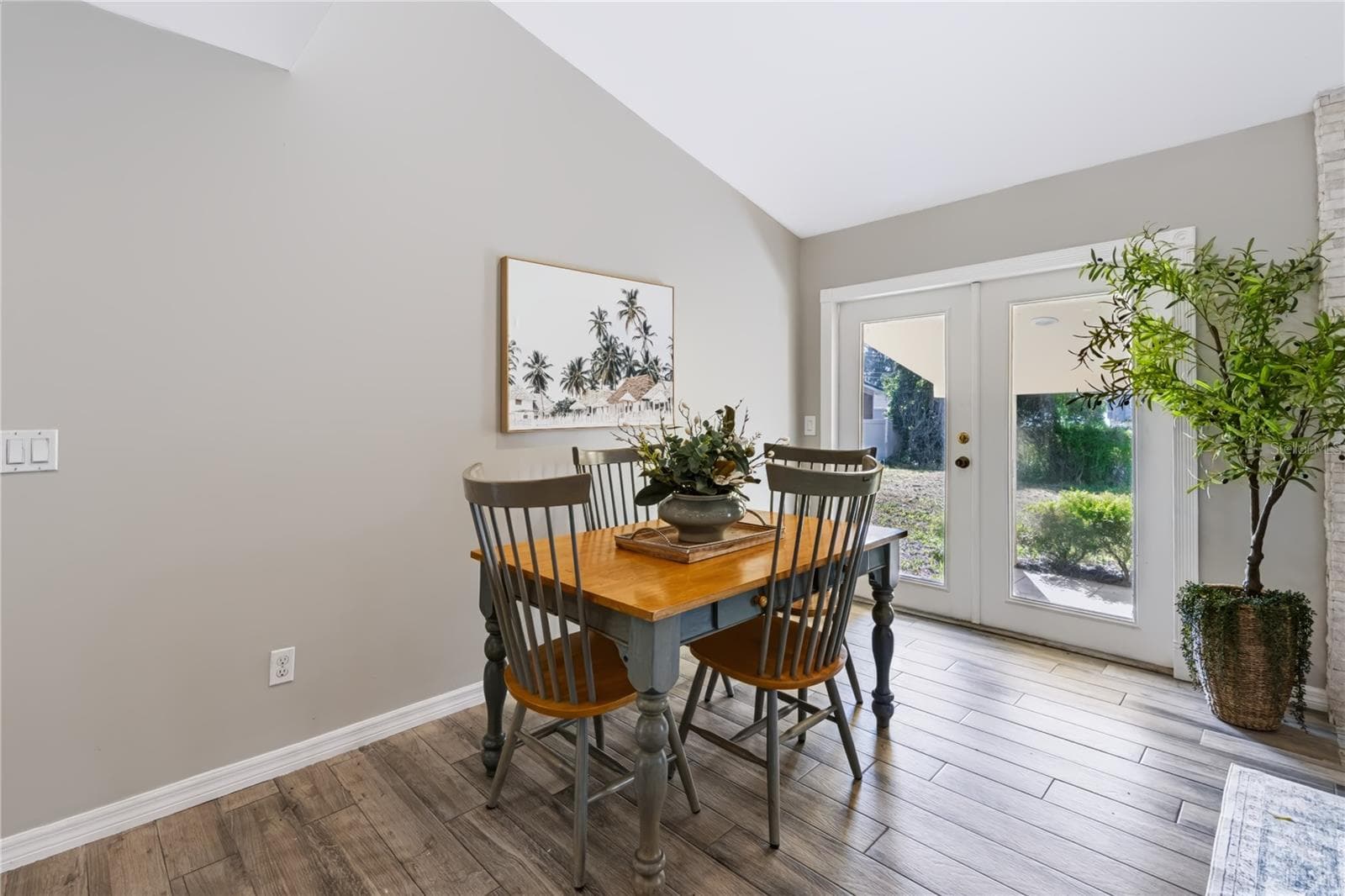 Single Family Residence at 821 NOCTURNE DR, CHULUOTA, photo 13 of 36