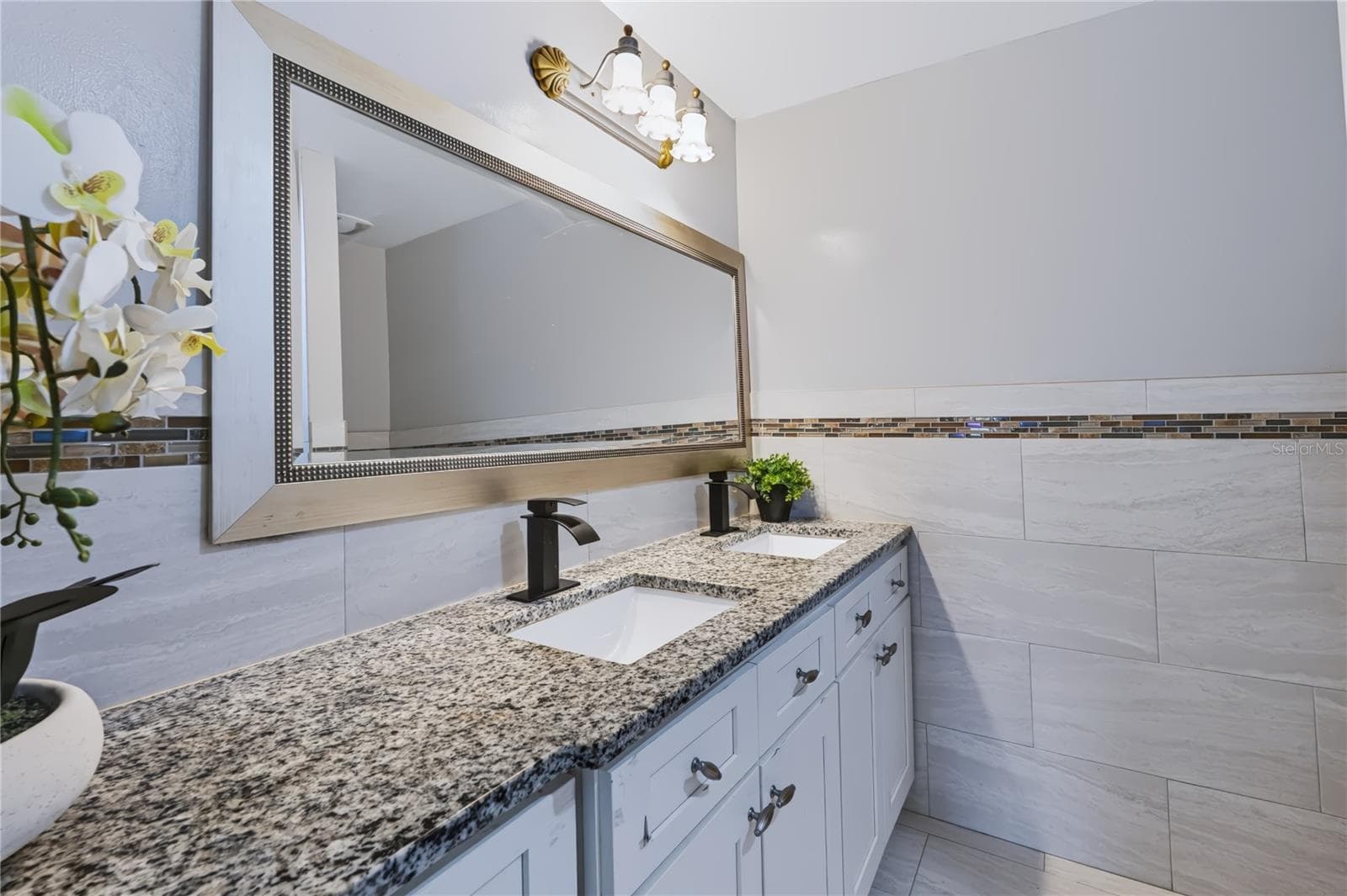 Single Family Residence at 821 NOCTURNE DR, CHULUOTA, photo 17 of 36