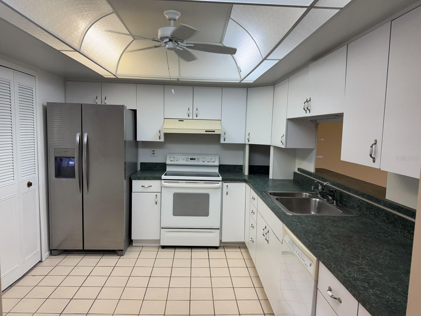 Condominium at 573 BELLTOWER AVE #573, DELTONA, photo 6 of 32
