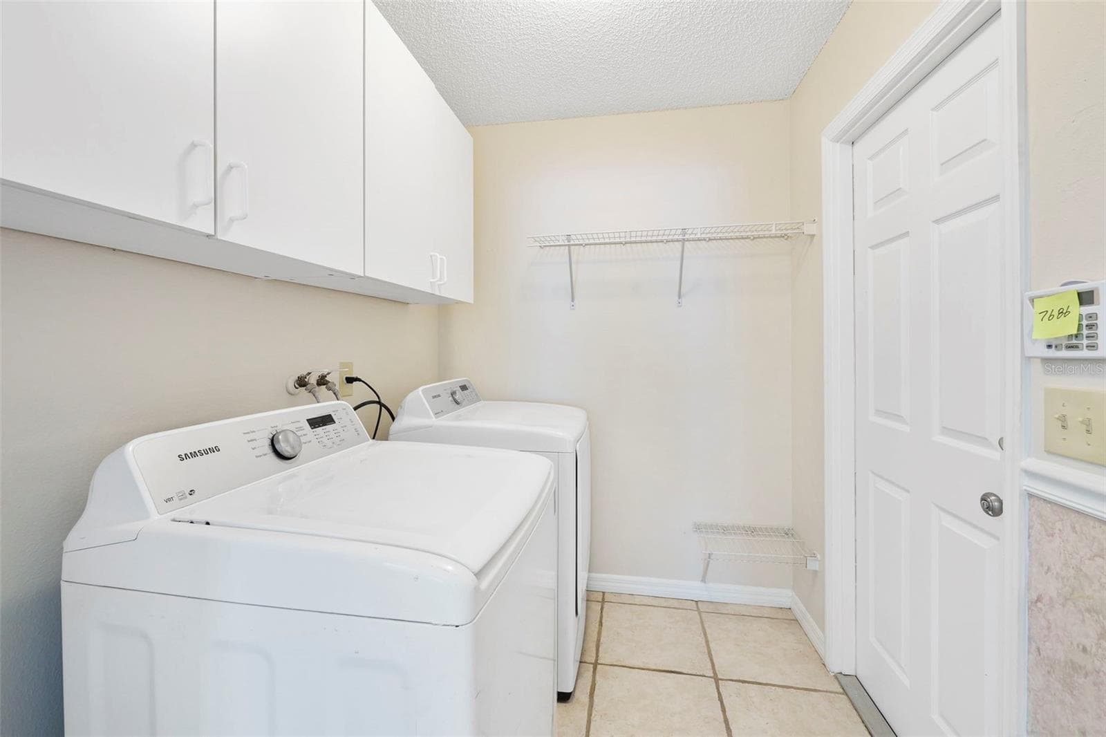 Spacious laundry room - 13659 GLASSER AVE, ORLANDO